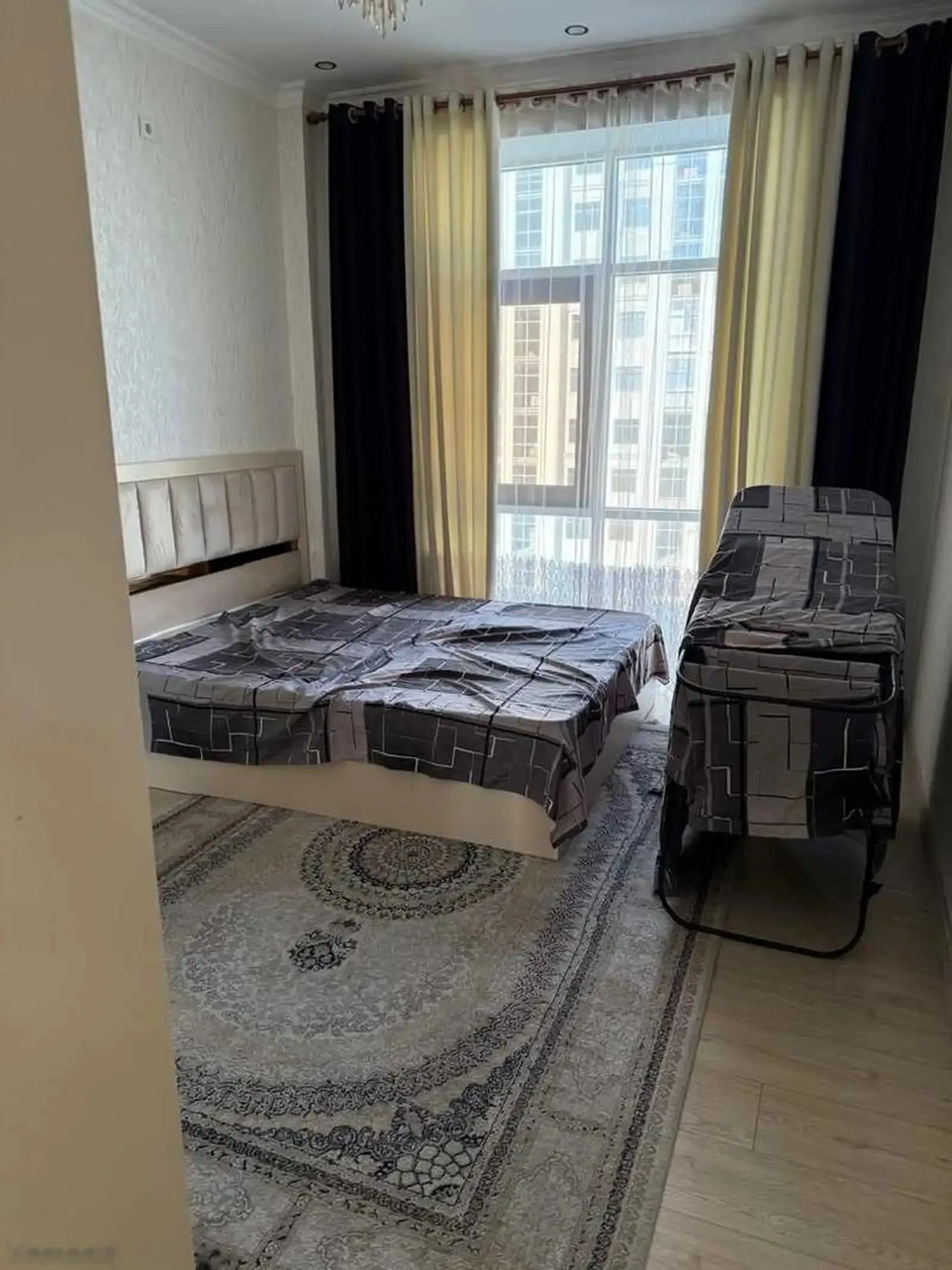 2-комн. квартира, 11 этаж, 65м², голубой экран