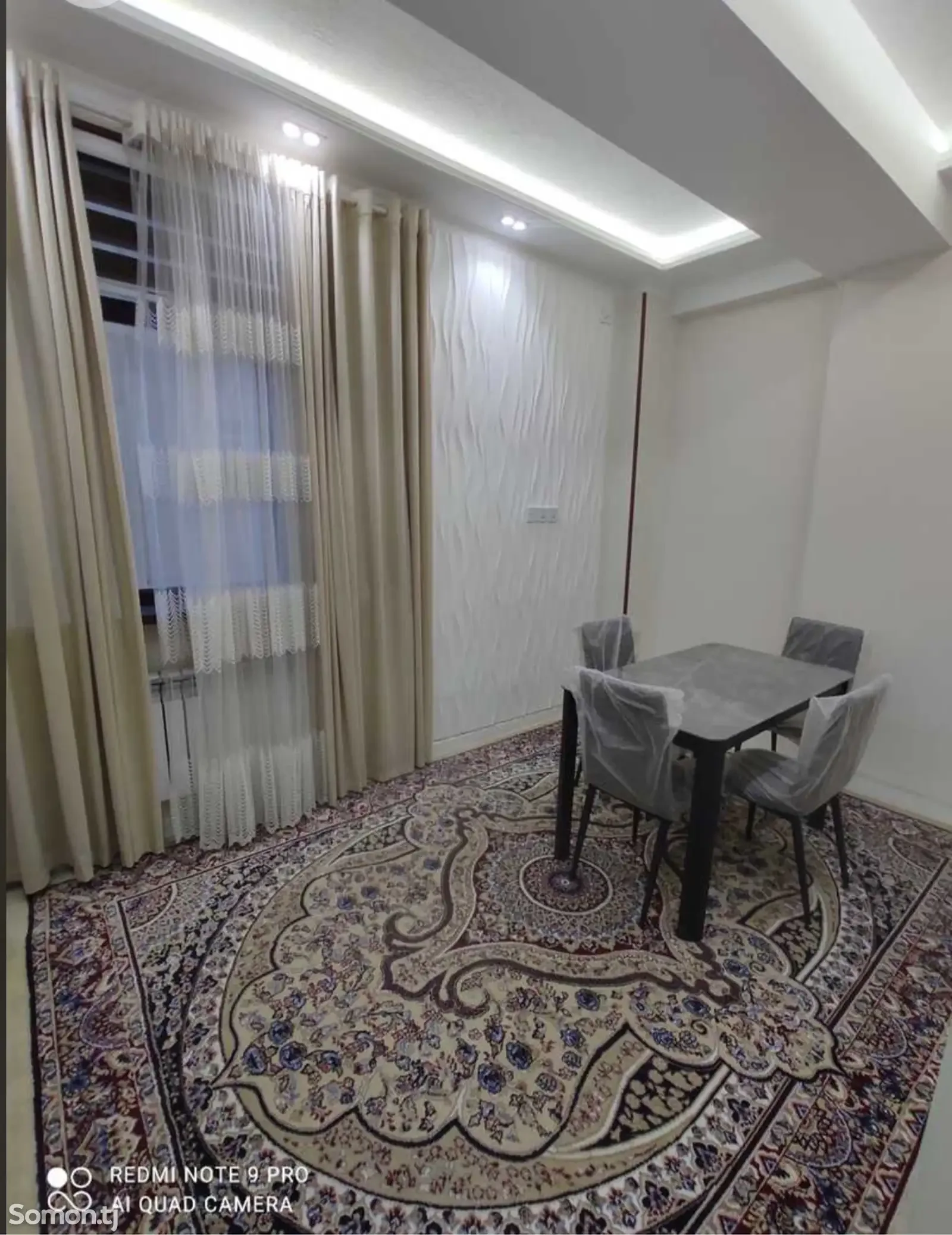 2-комн. квартира, 3 этаж, 72м², Голубой экран