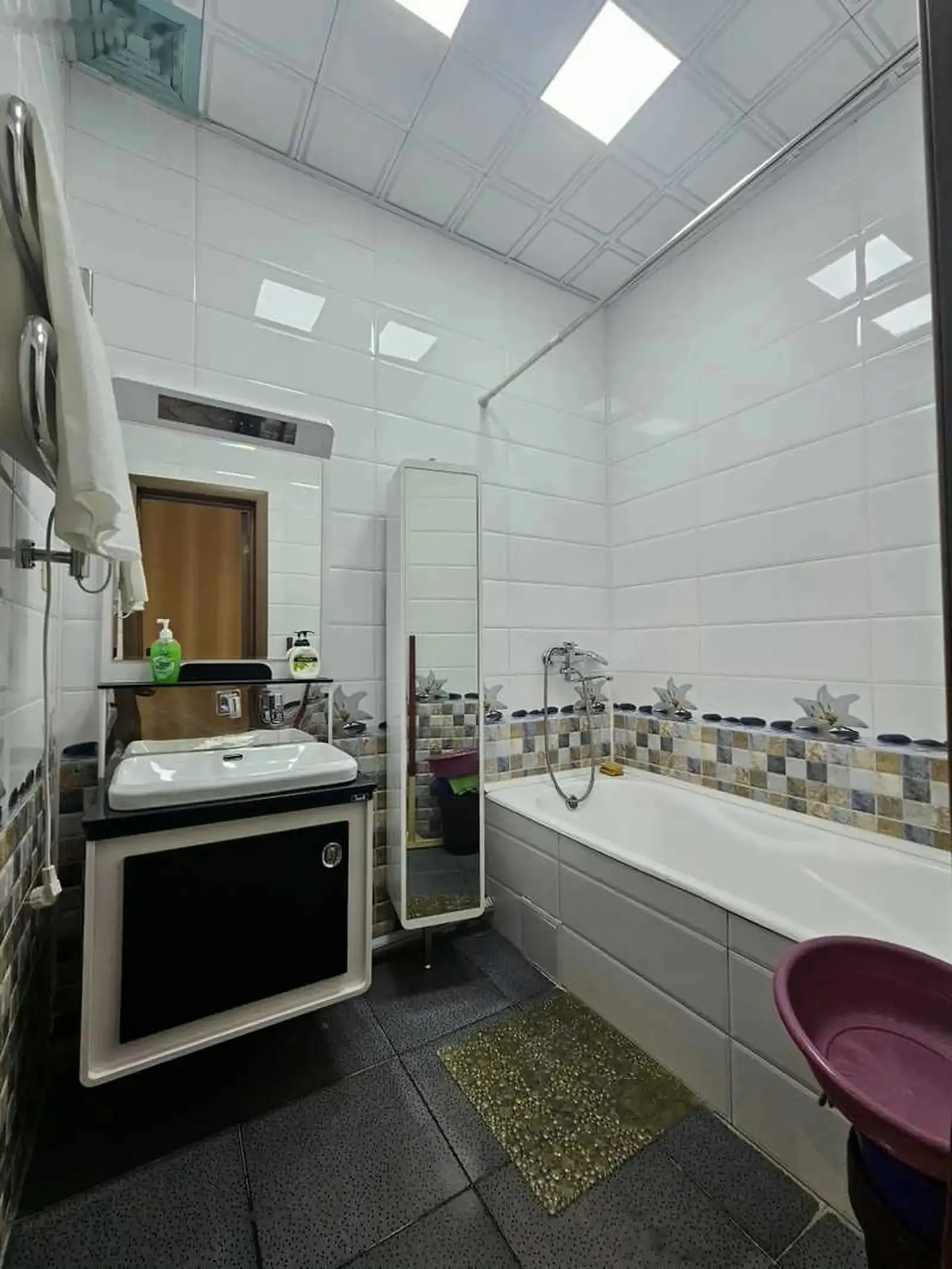3-комн. квартира, 7 этаж, 130м², Цум