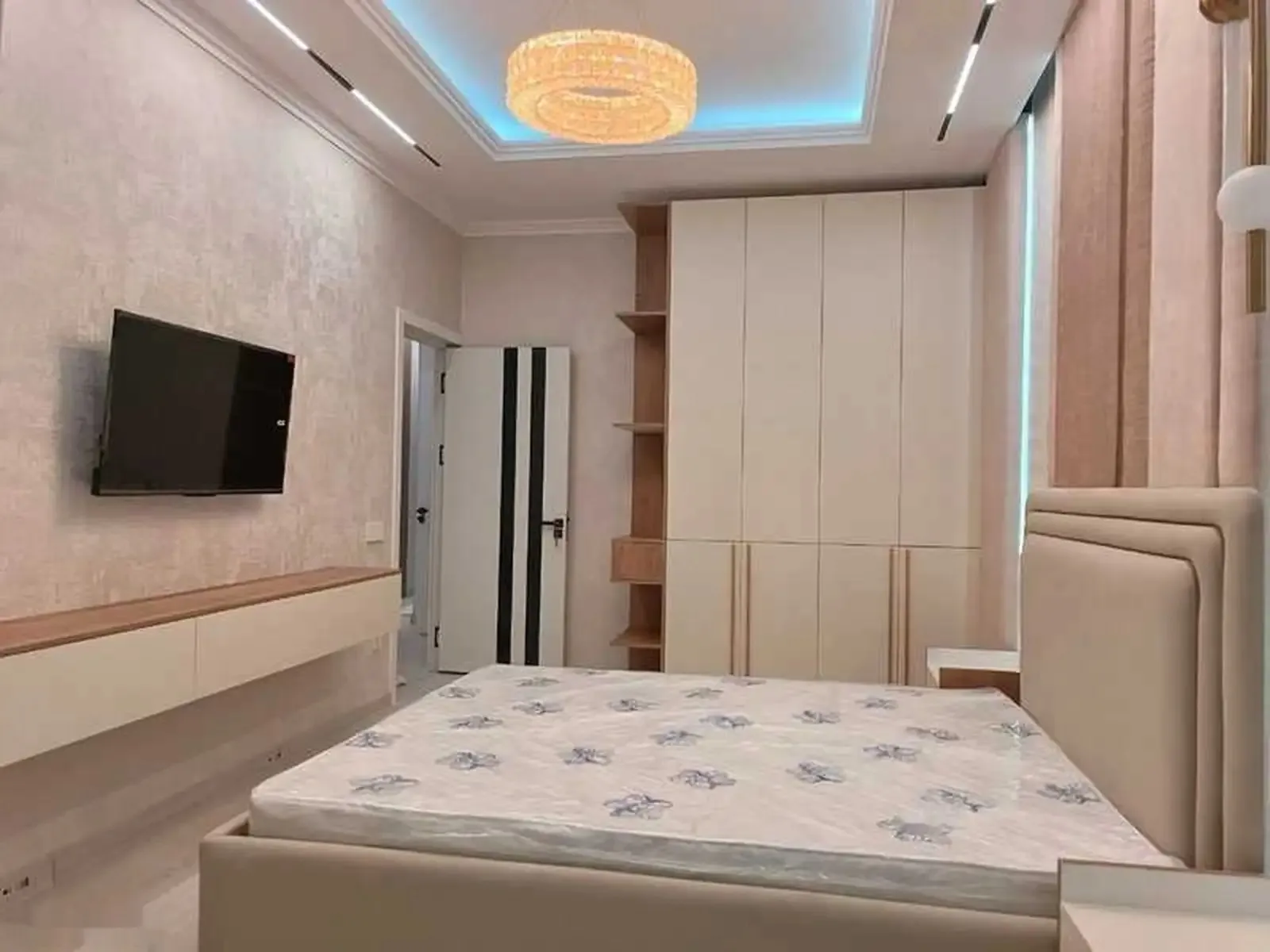 3-комн. квартира, 15 этаж, 114м², Овир