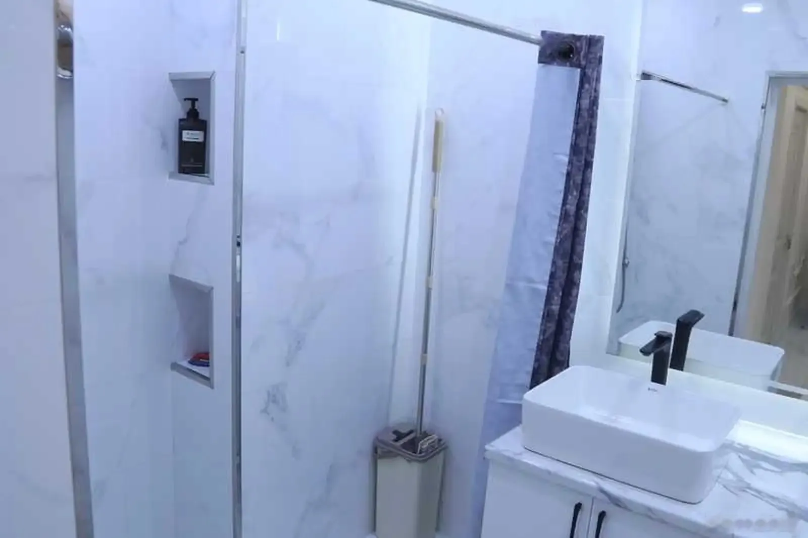 2-комн. квартира, 10 этаж, 110м², голубой экран