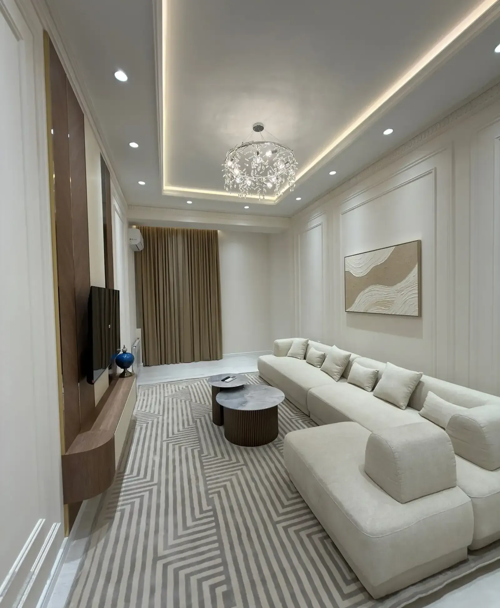 2-комн. квартира, 12 этаж, 65м², Садбарг, Шохмансур