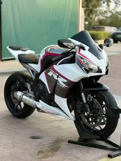 Мотоцикл Honda CBR1000
