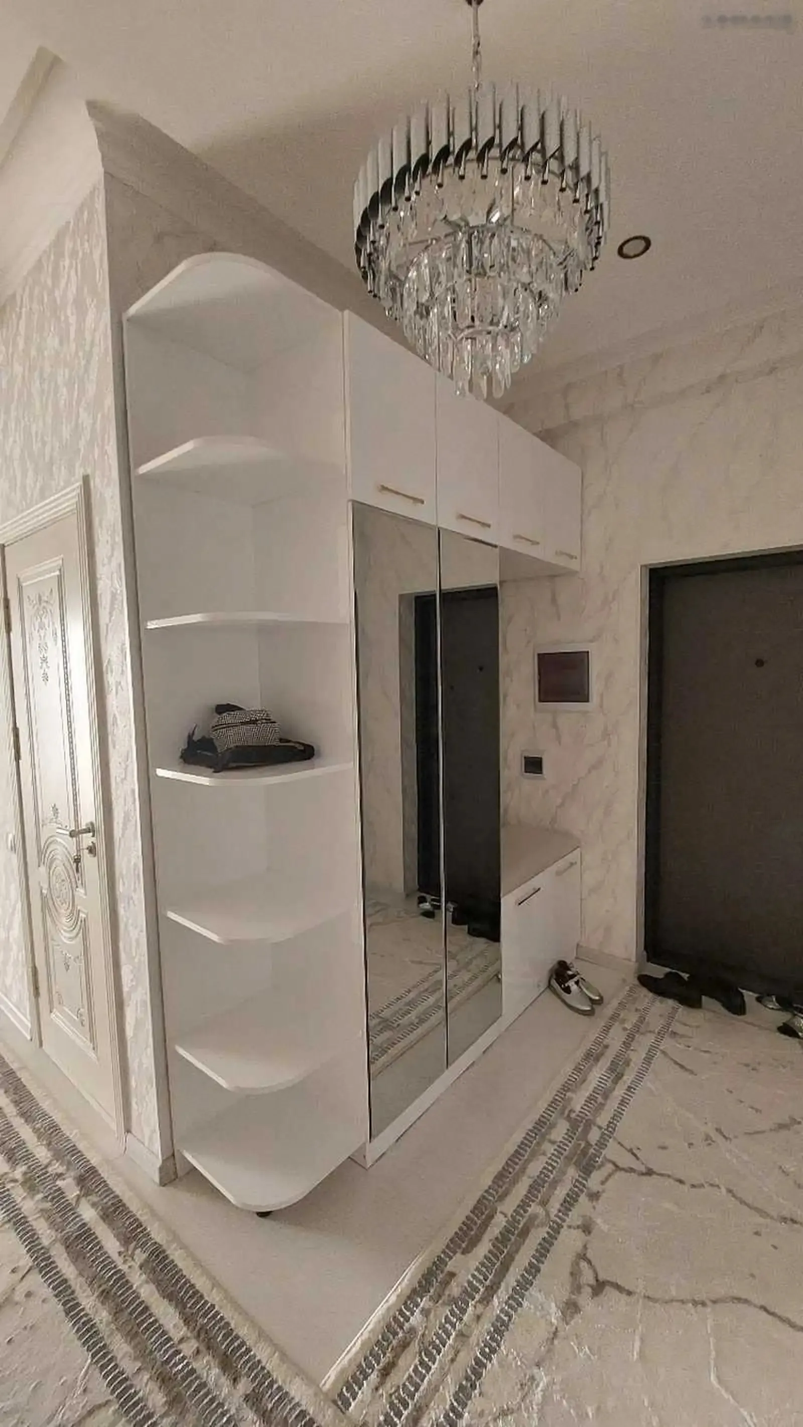 2-комн. квартира, 6 этаж, 76м², Сино 82мкр