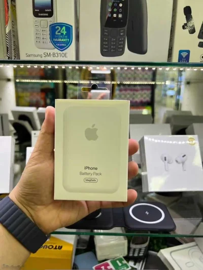 Зарядное устройство Apple magSafe battery pack