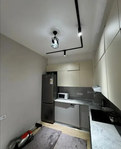 2-комн. квартира, 14 этаж, 75м², Шохмансур