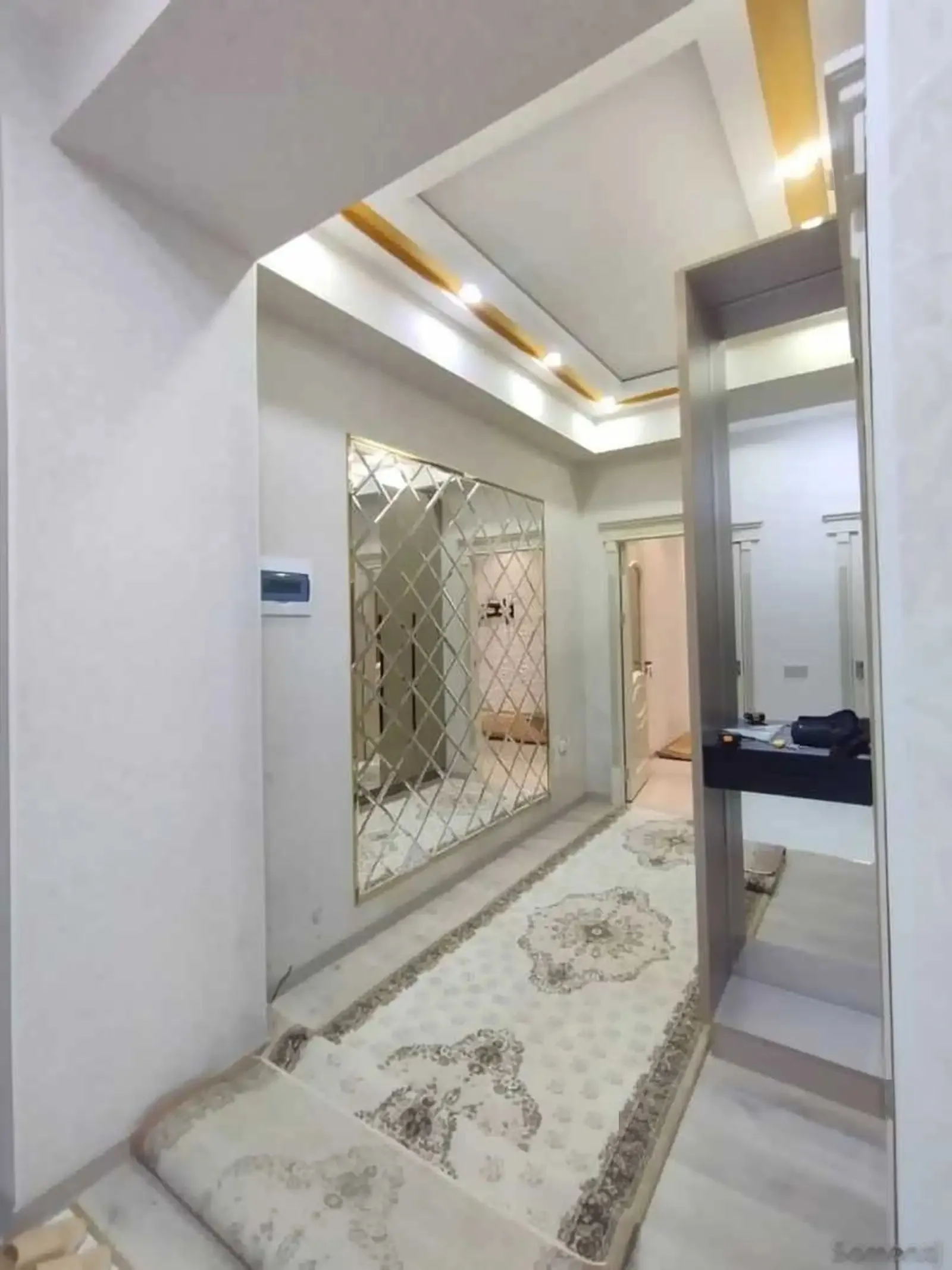 2-комн. квартира, 12 этаж, 80м², Шохмансур