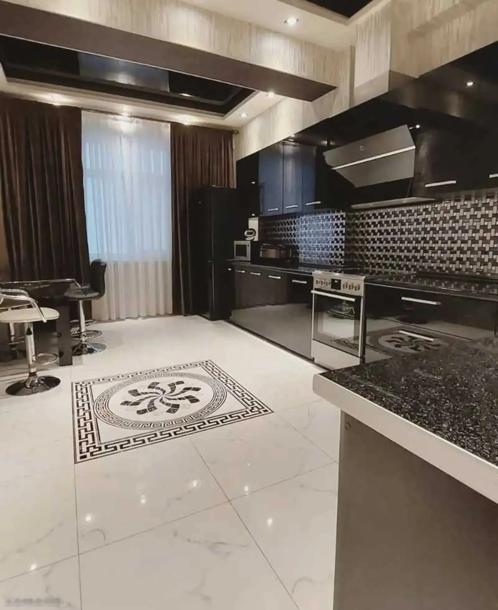 3-комн. квартира, 11 этаж, 130м², дом печати