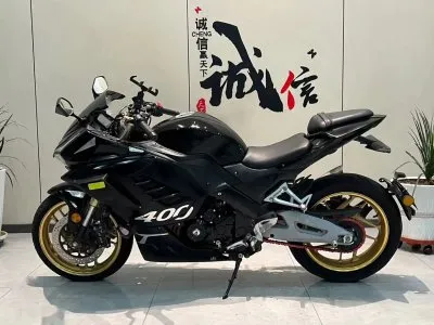 Мотоцикл Dugati 400 cc