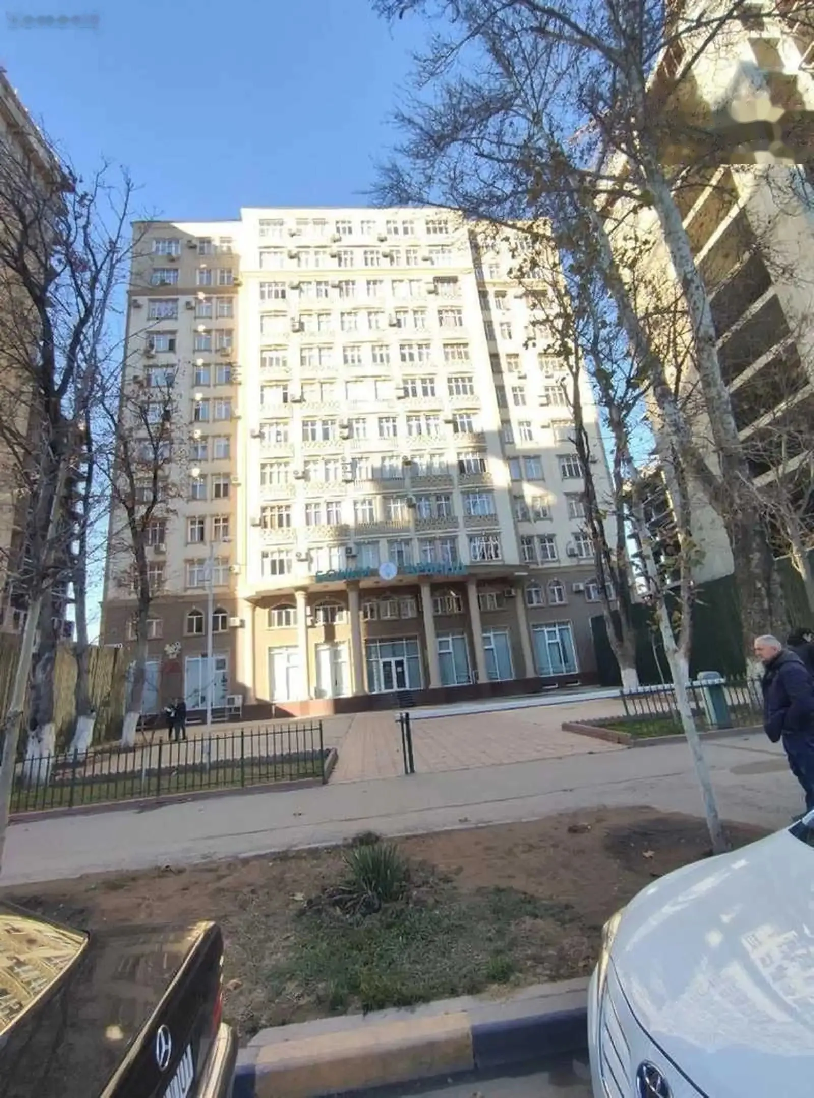 2-комн. квартира, 6 этаж, 101м², голубой экран