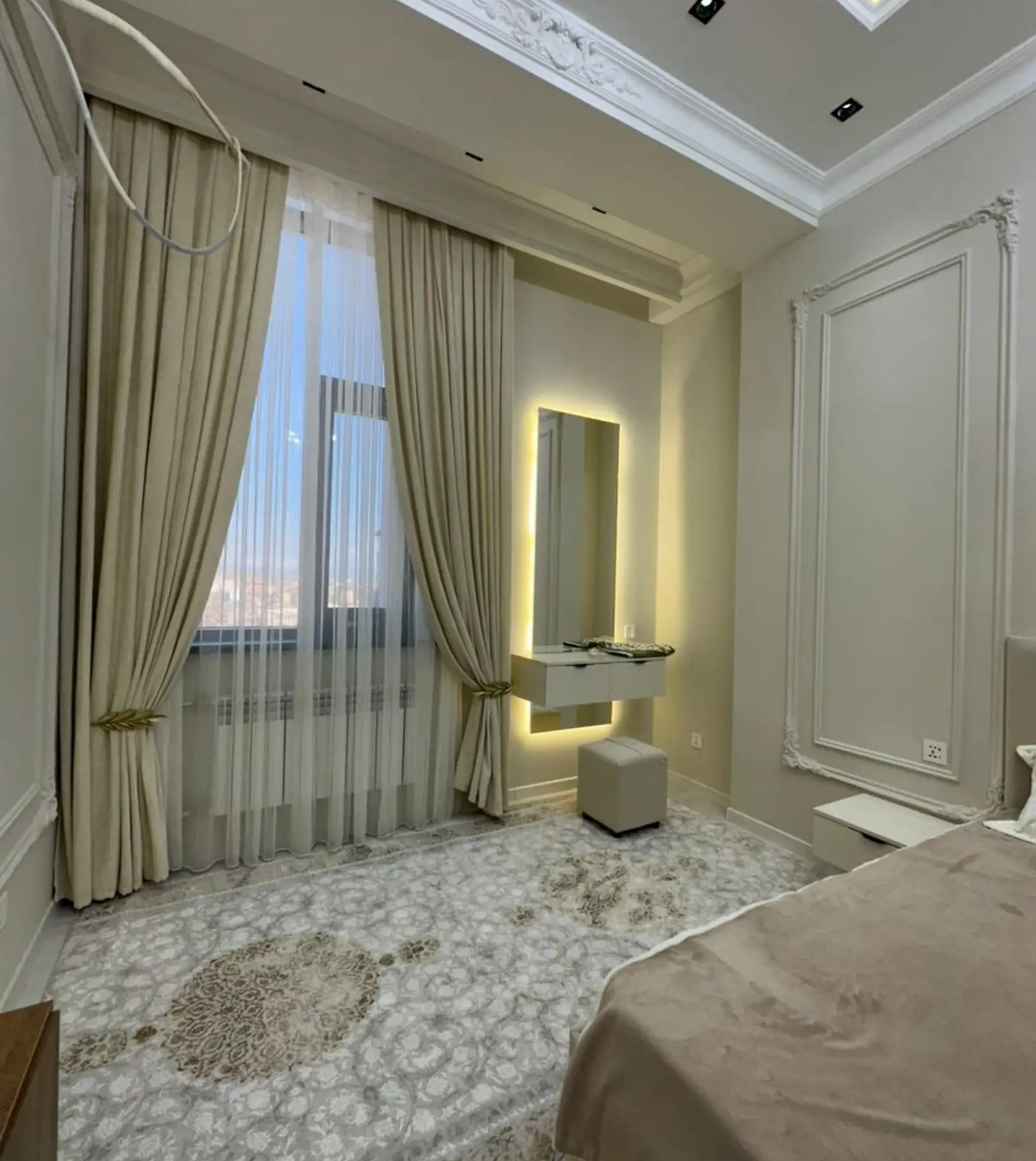 2-комн. квартира, 15 этаж, 75м², Шохмансур Садбарг бари гостиница Точикистон