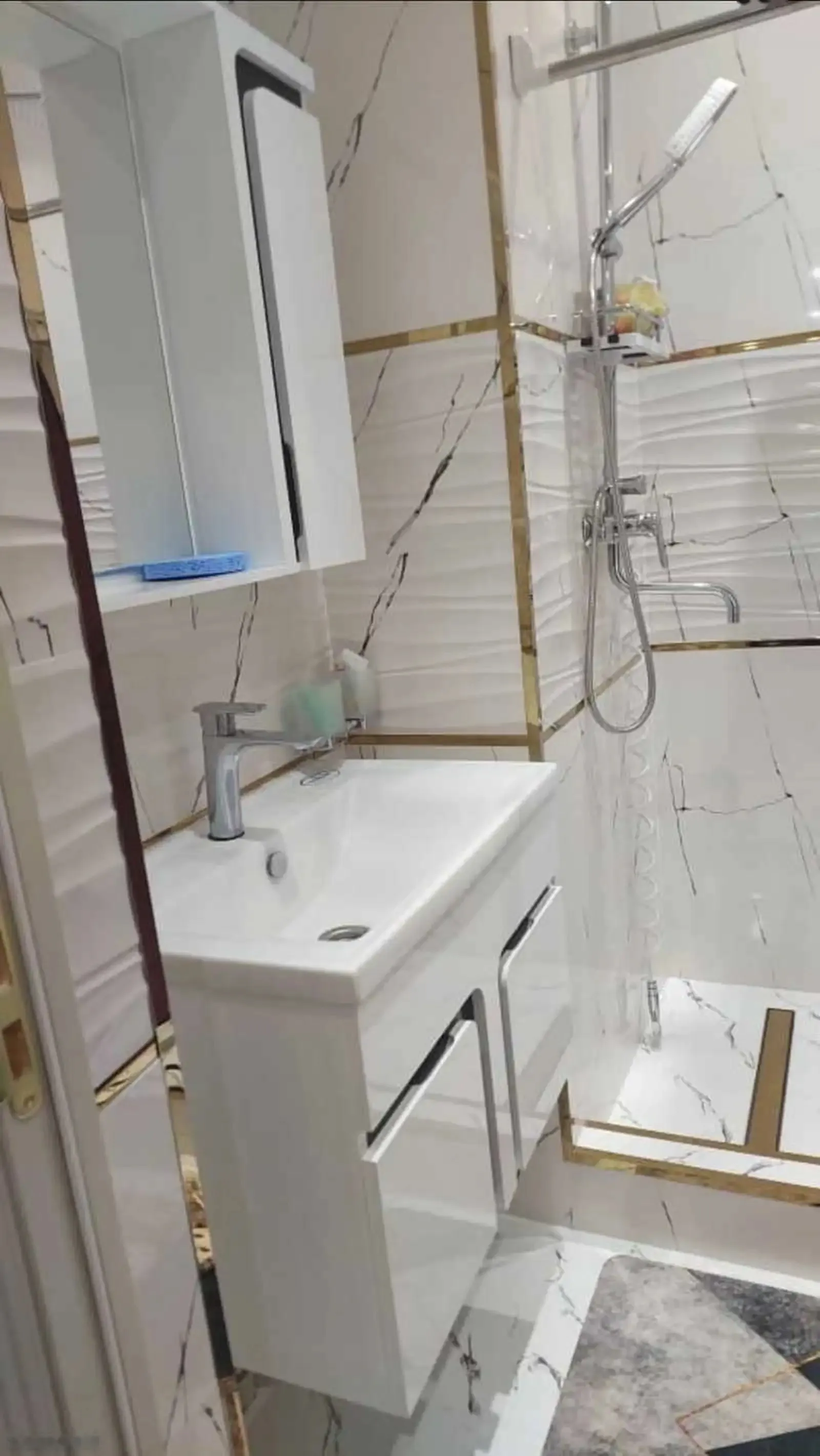 2-комн. квартира, 3 этаж, 65м², Скорый
