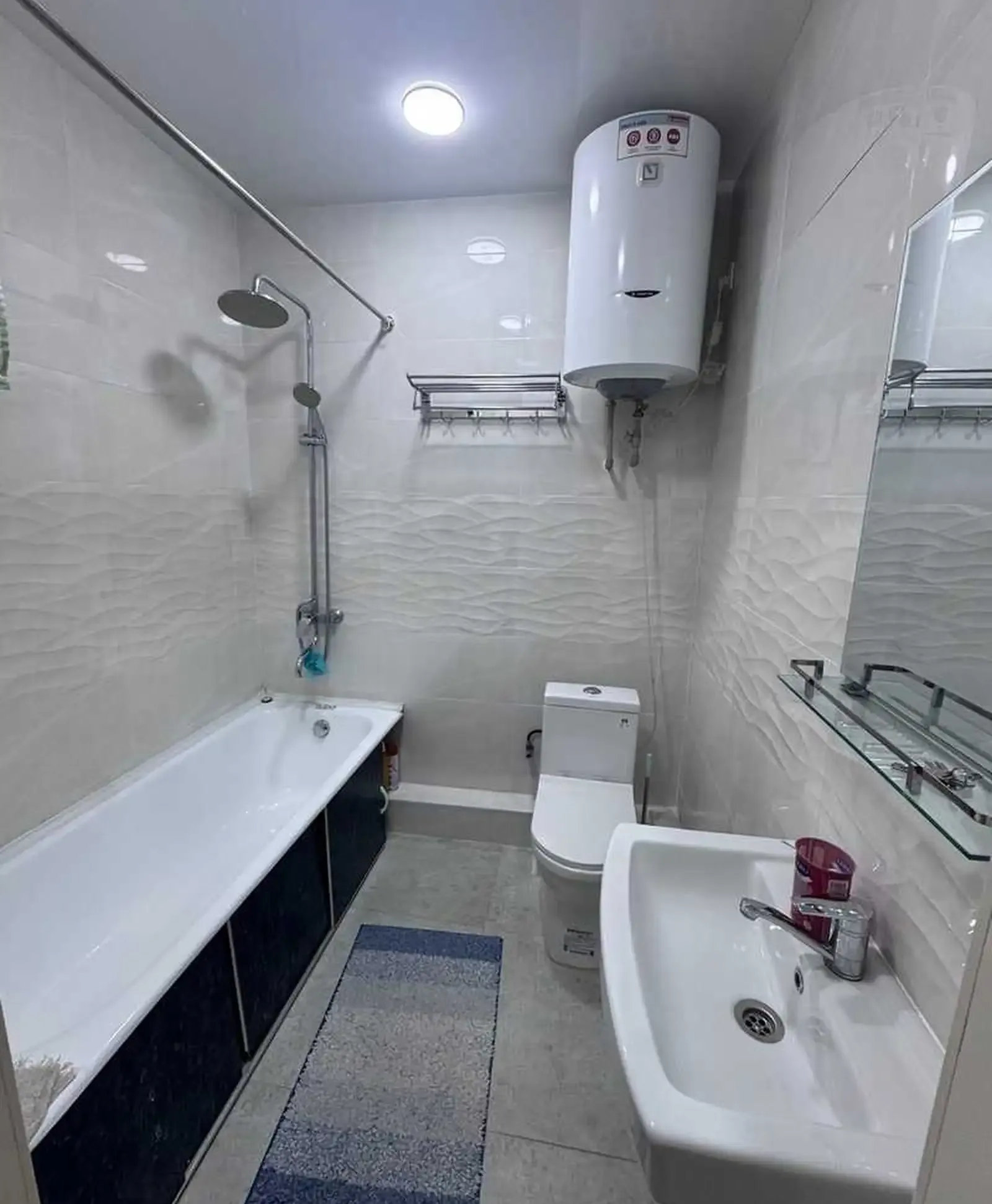 2-комн. квартира, 5 этаж, 63м², Скорий