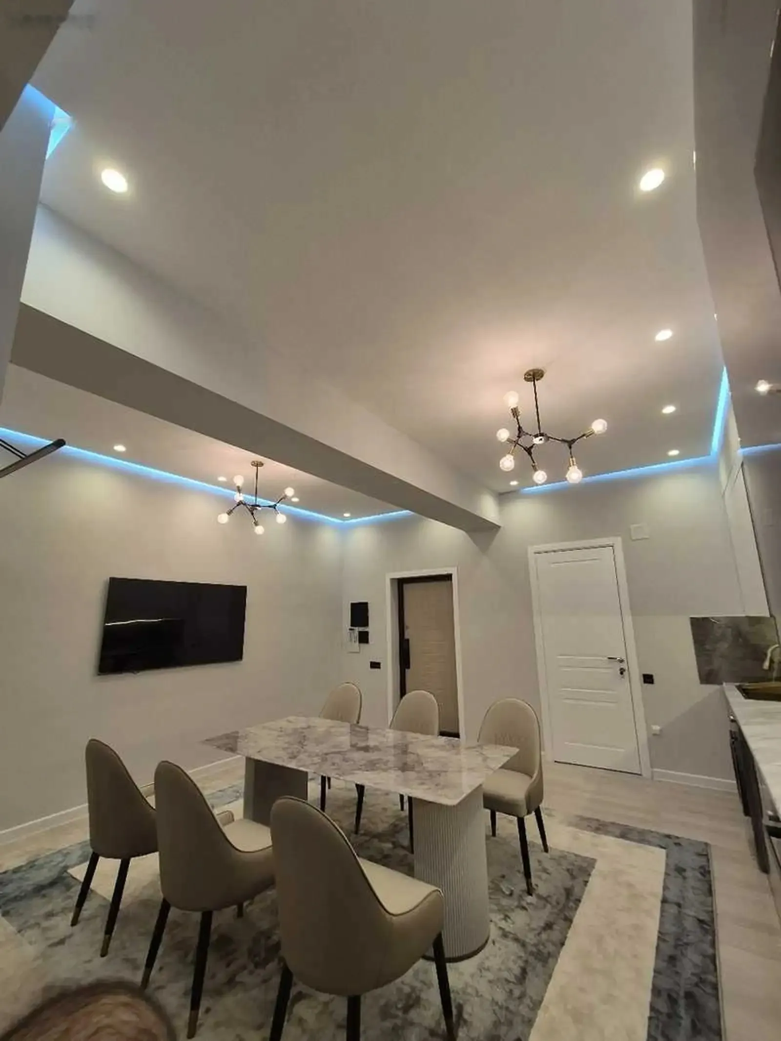 2-комн. квартира, 16 этаж, 98м², домои Bakht Z