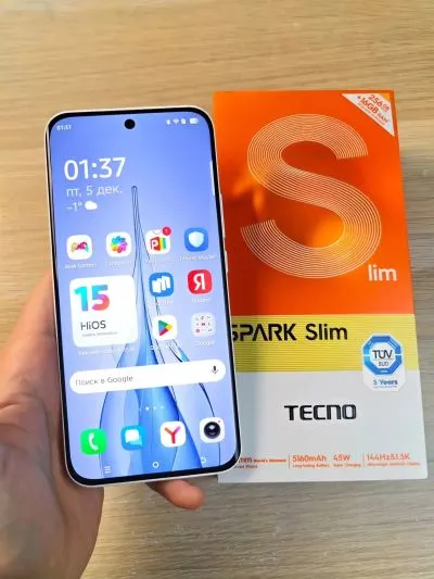 Tecno Spark Slim 8+8/256Gb black