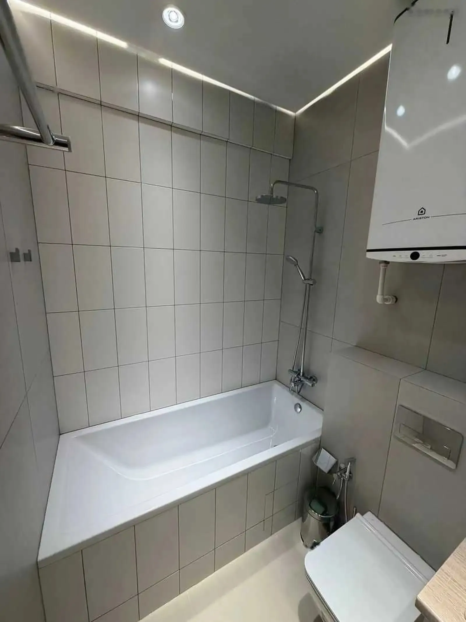 3-комн. квартира, 16 этаж, 100м², Дом печать