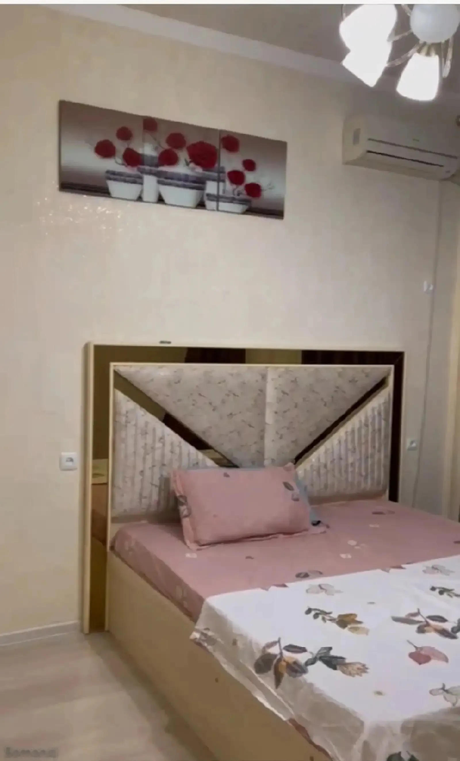 3-комн. квартира, 10 этаж, 120м², Исмоили Сомони бозори Мехргон