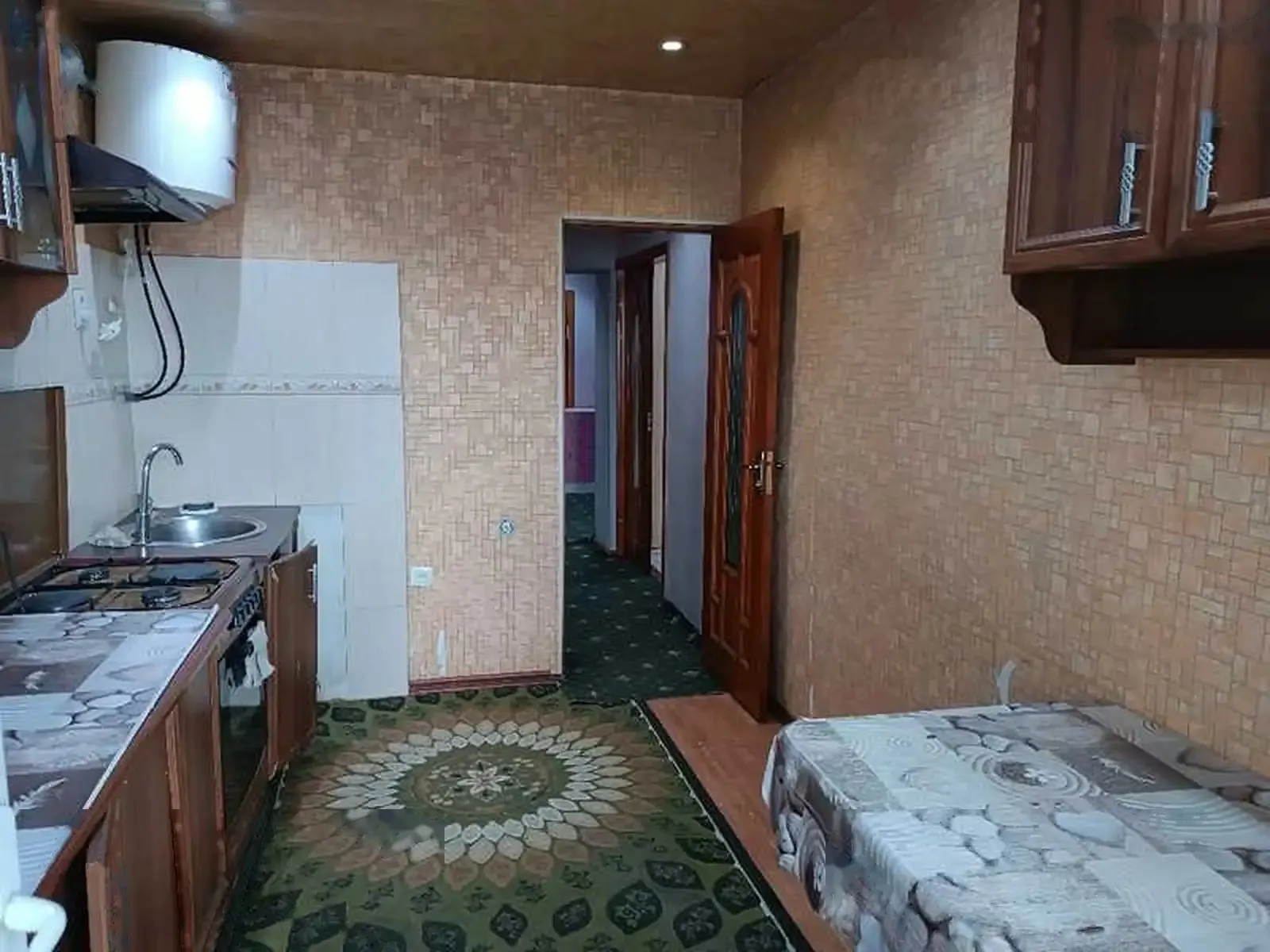 2-комн. квартира, 5 этаж, 100м², Фирдавси