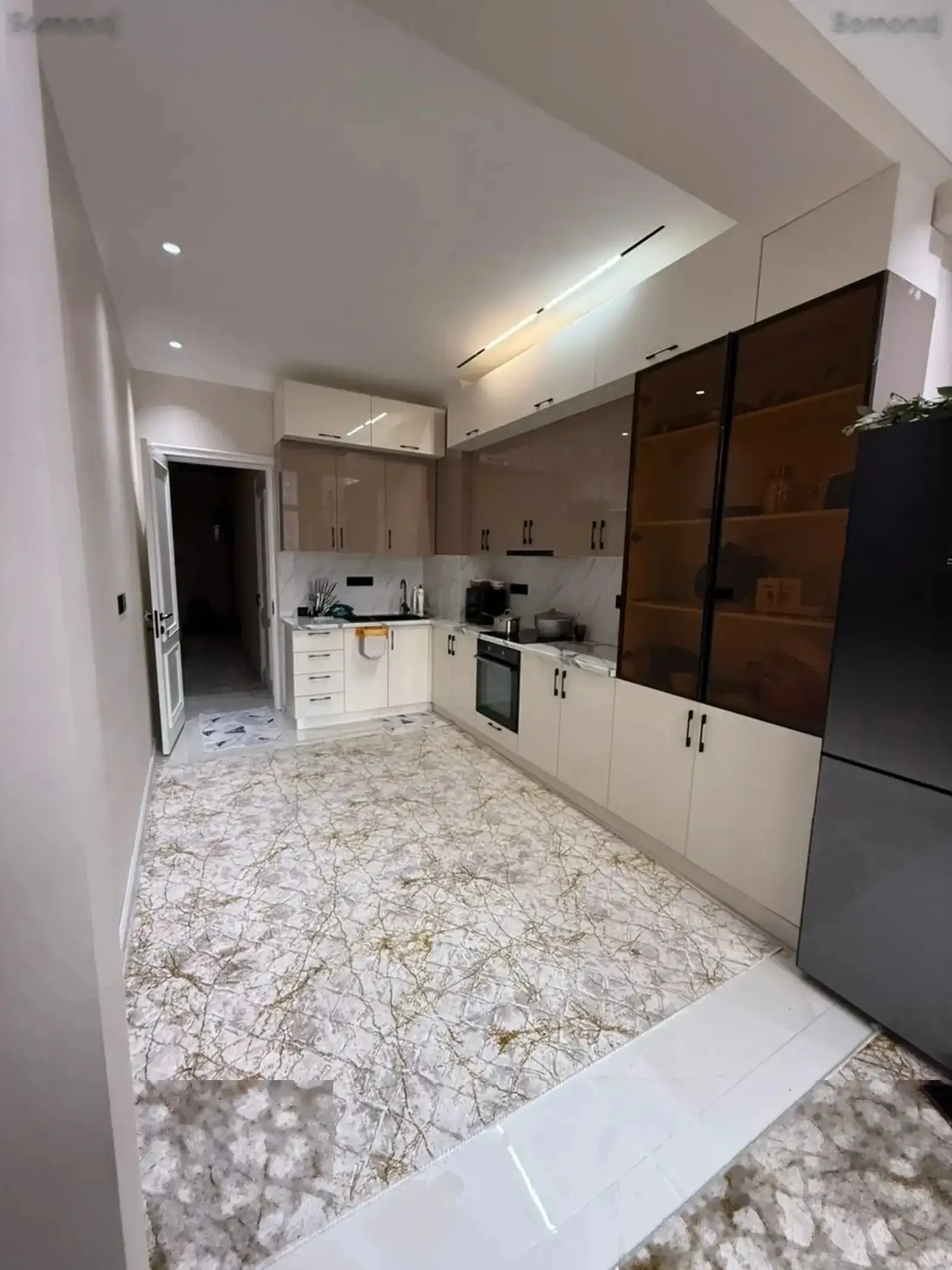 2-комн. квартира, 3 этаж, 80м², Исмоили Сомони
