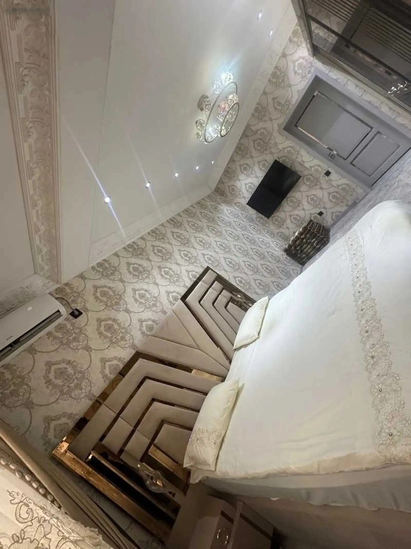 2-комн. квартира, 12 этаж, 82м², кольцевой 3 баз