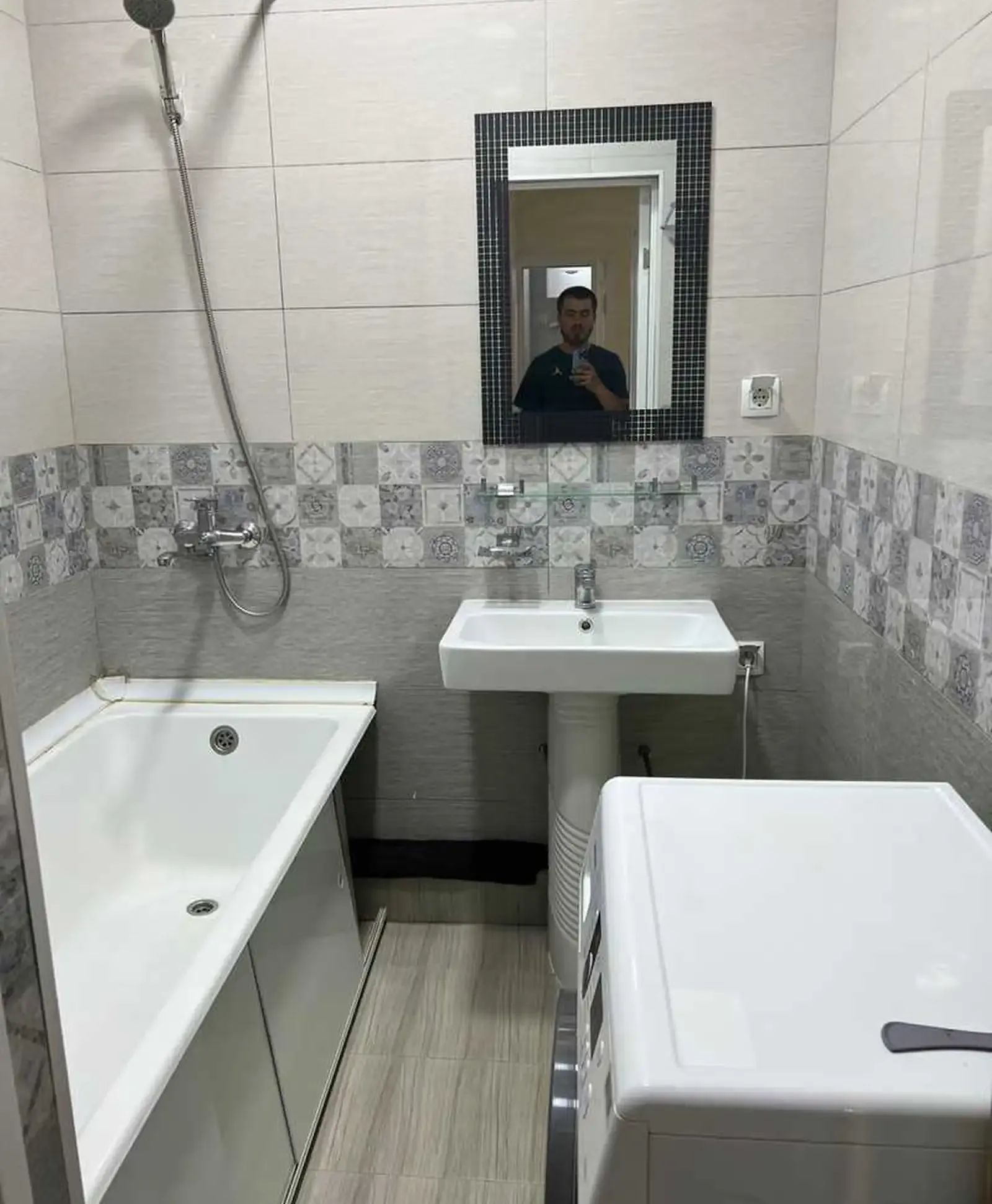 2-комн. квартира, 15 этаж, 5м², профсоюз