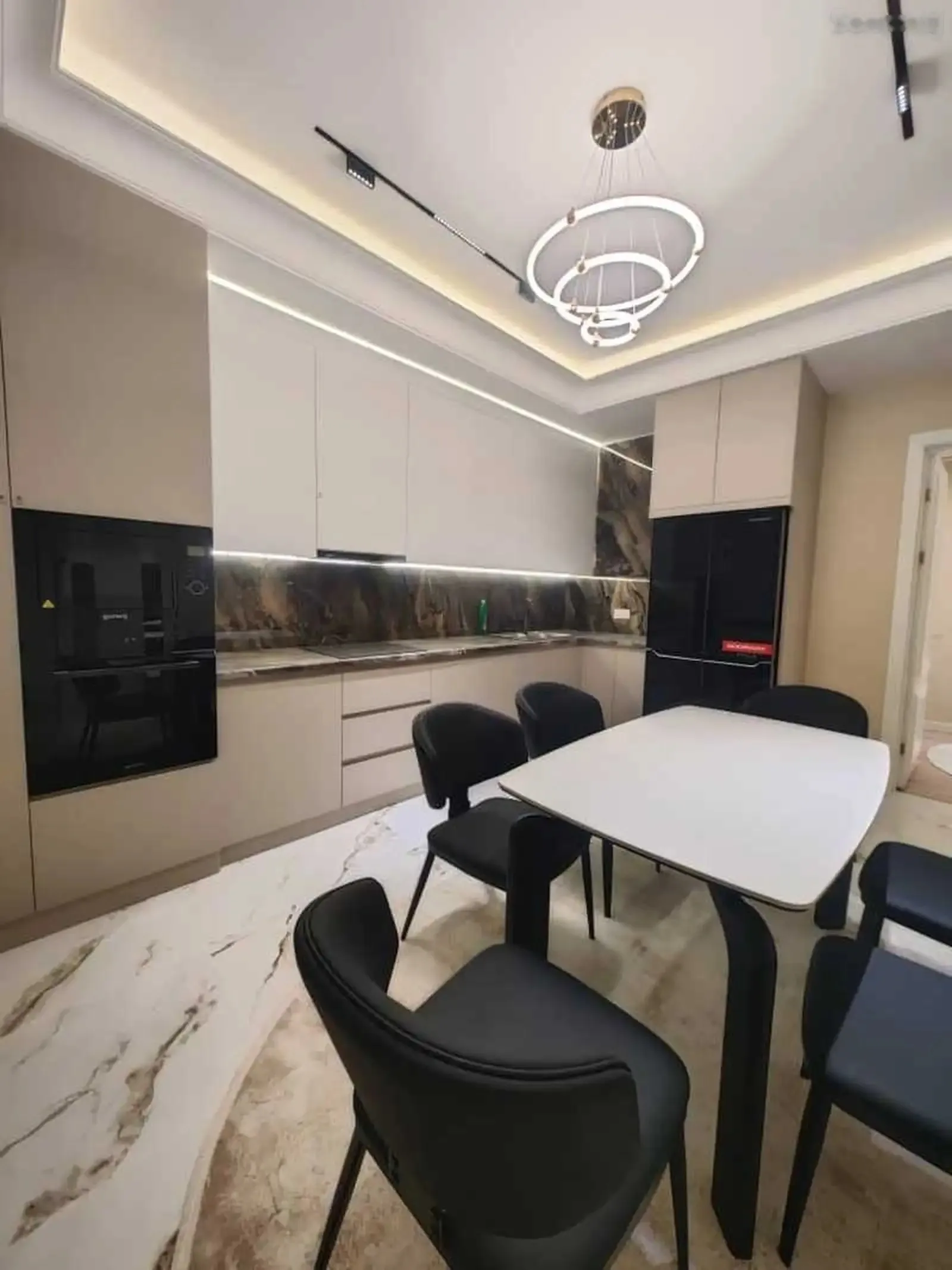 3-комн. квартира, 8 этаж, 125м², Ориёнбонк, пр Рудаки