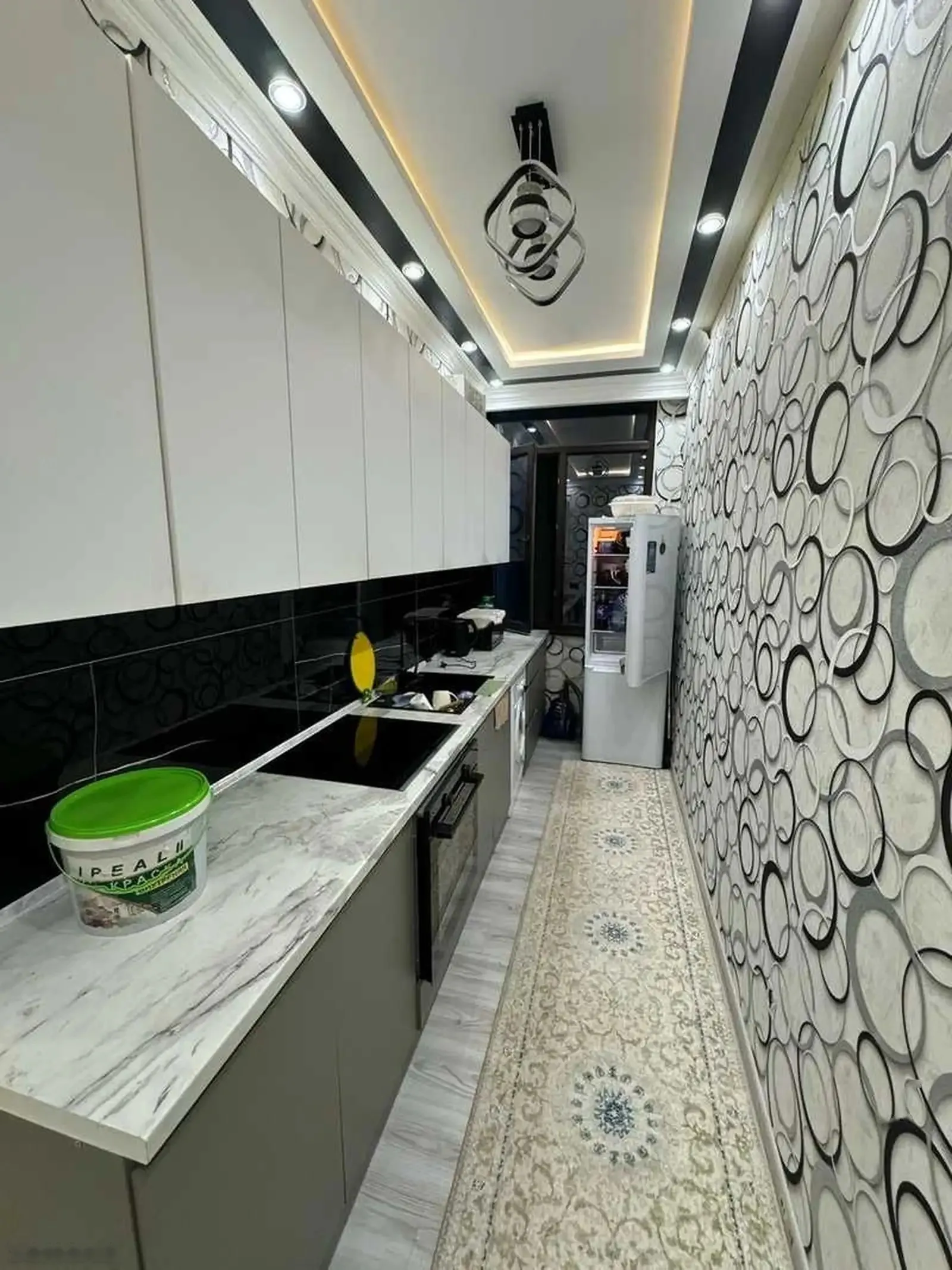 2-комн. квартира, 8 этаж, 70м², голубой экран