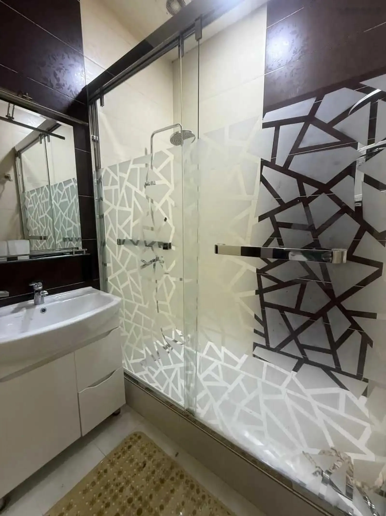 2-комн. квартира, 12 этаж, 75м², Пайкари таможный