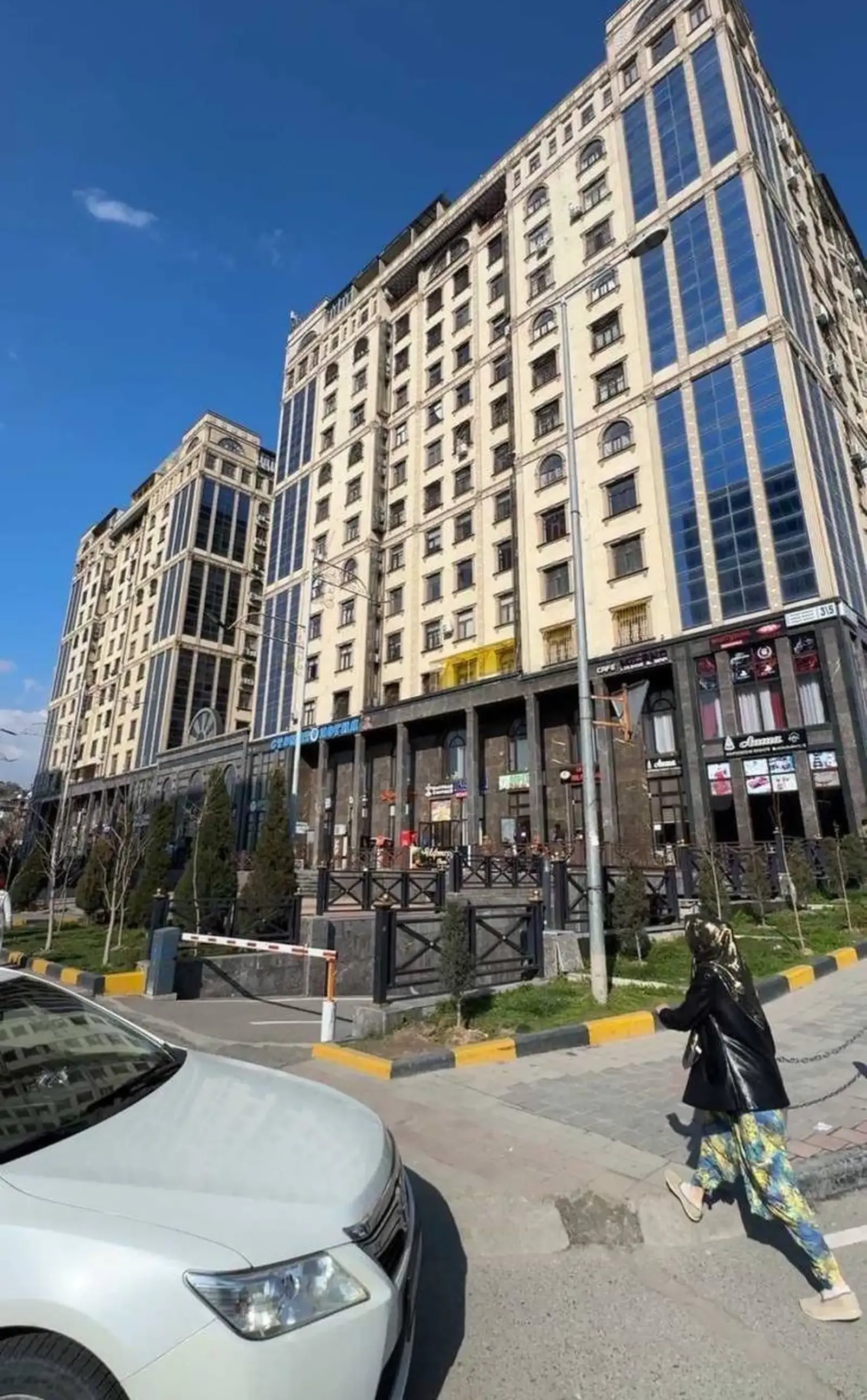 2-комн. квартира, 13 этаж, 60 м², И Сомони - мехргон