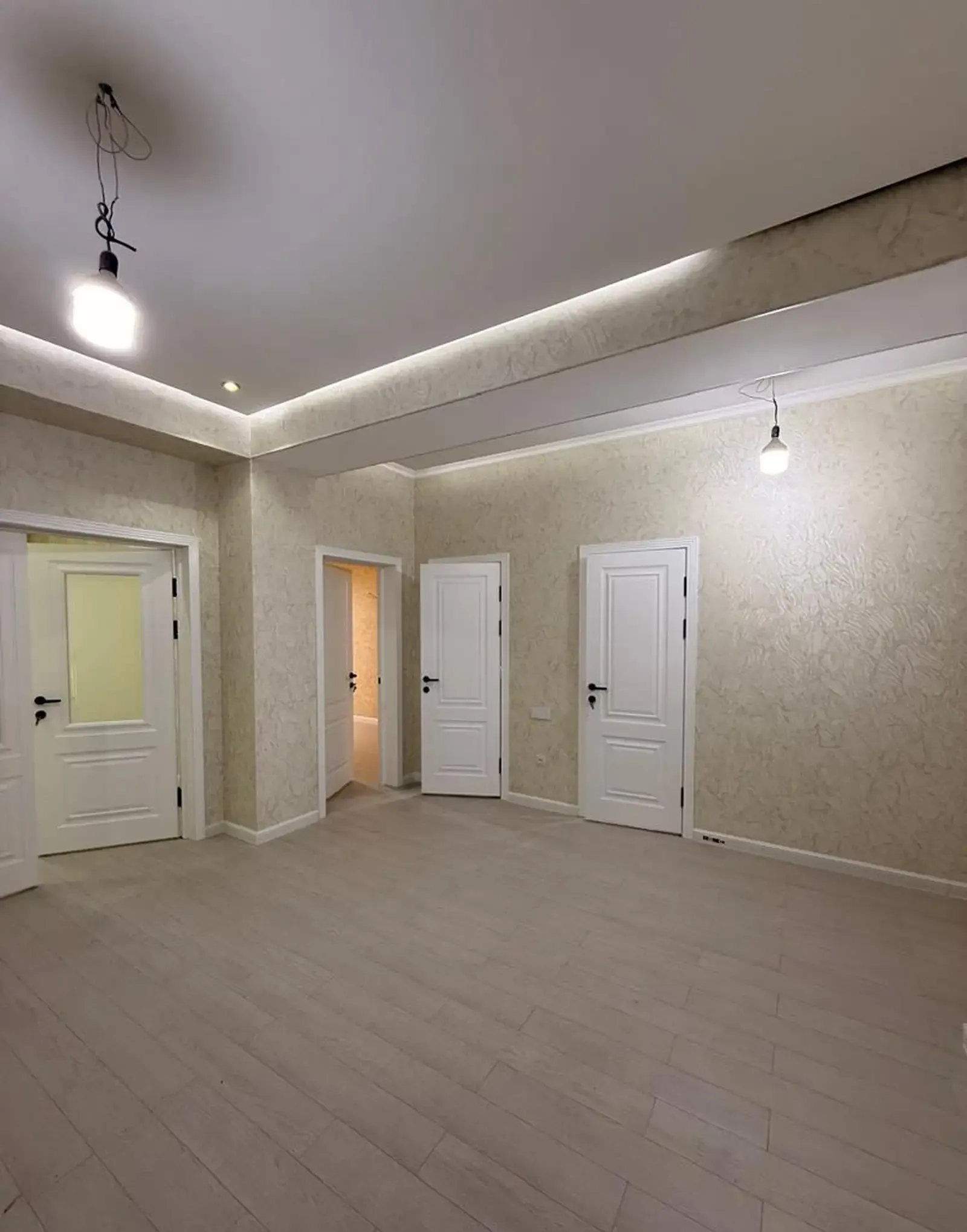 3-комн. квартира, 12 этаж, 126 м², Славянский