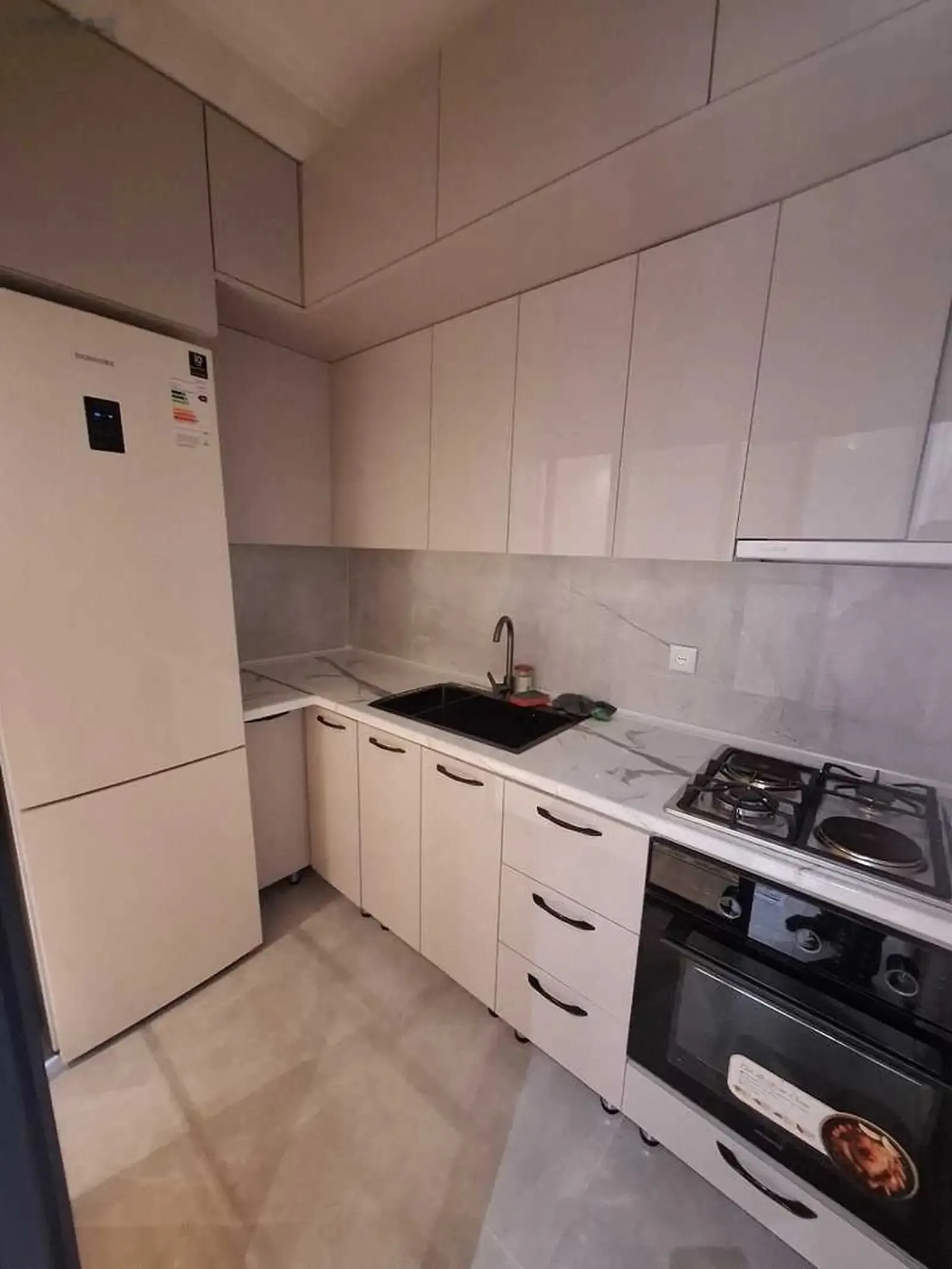 2-комн. квартира, 14 этаж, 60м², Сомони