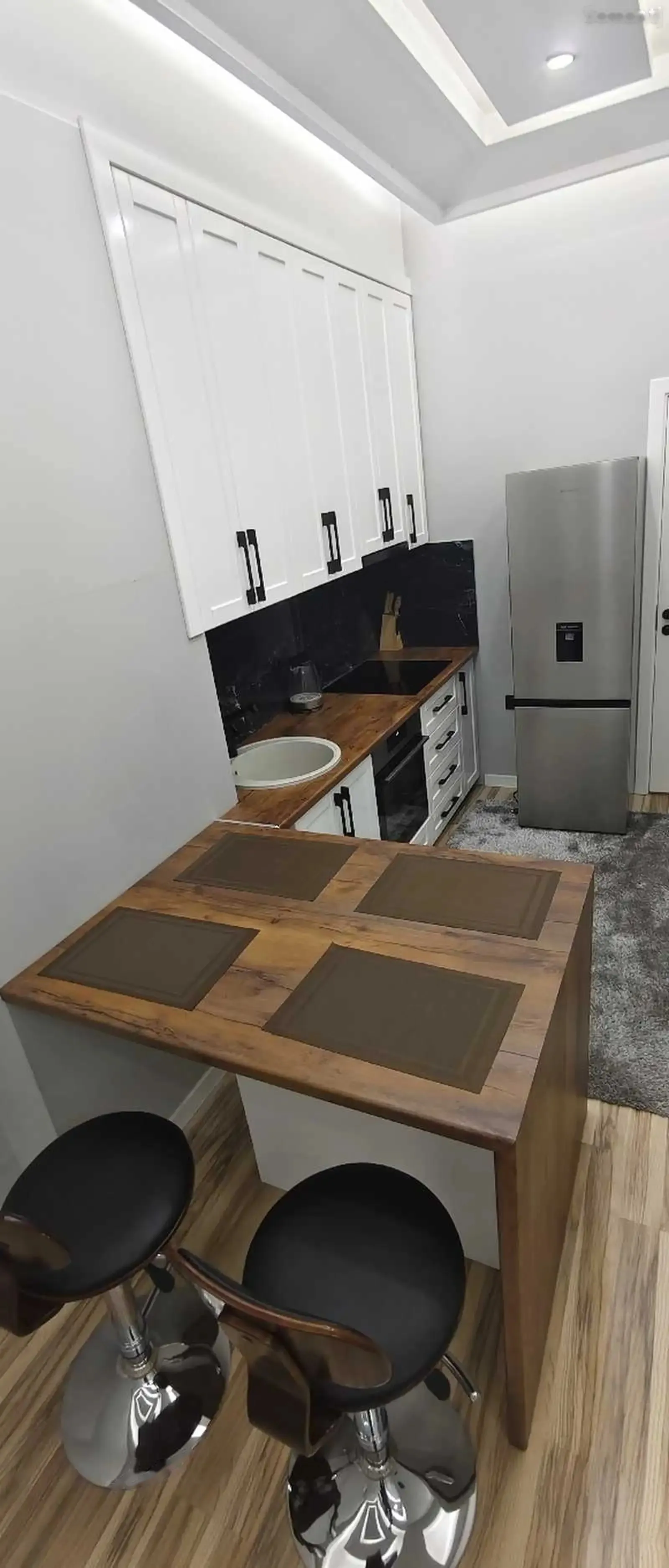 2-комн. квартира, 7 этаж, 77м², Профсоюз