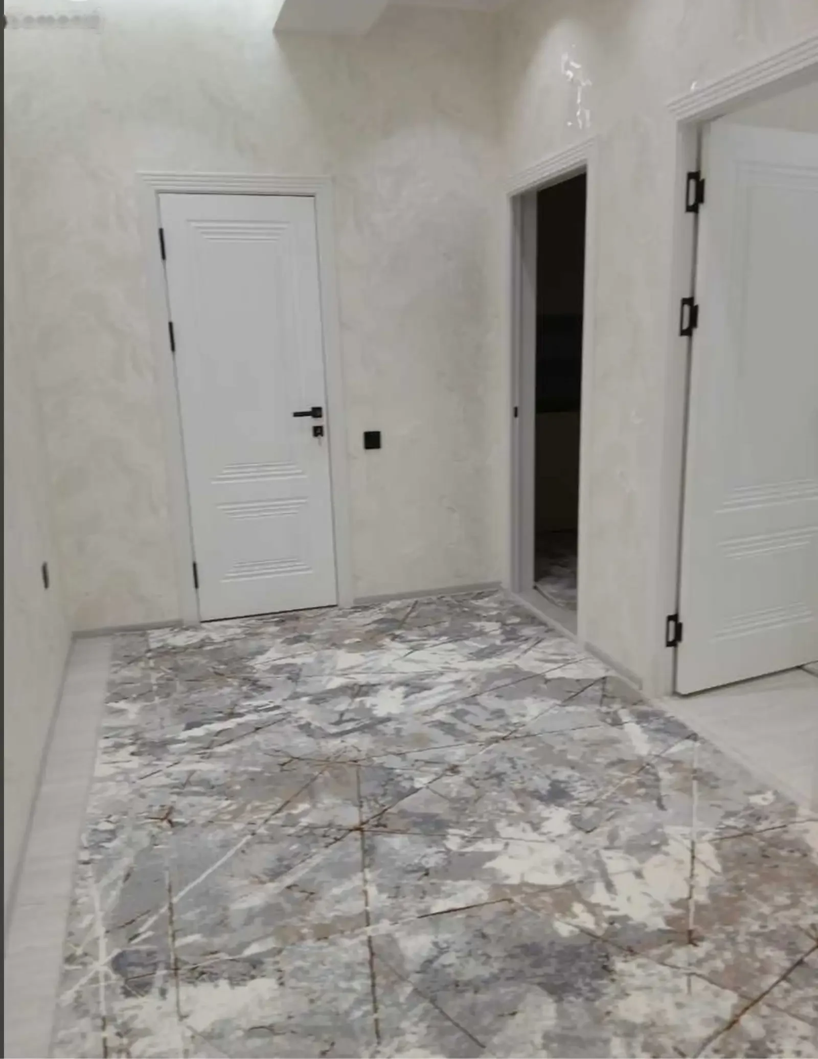 1-комн. квартира, 3 этаж, 63 м², Зелёный базар, Шохмансур