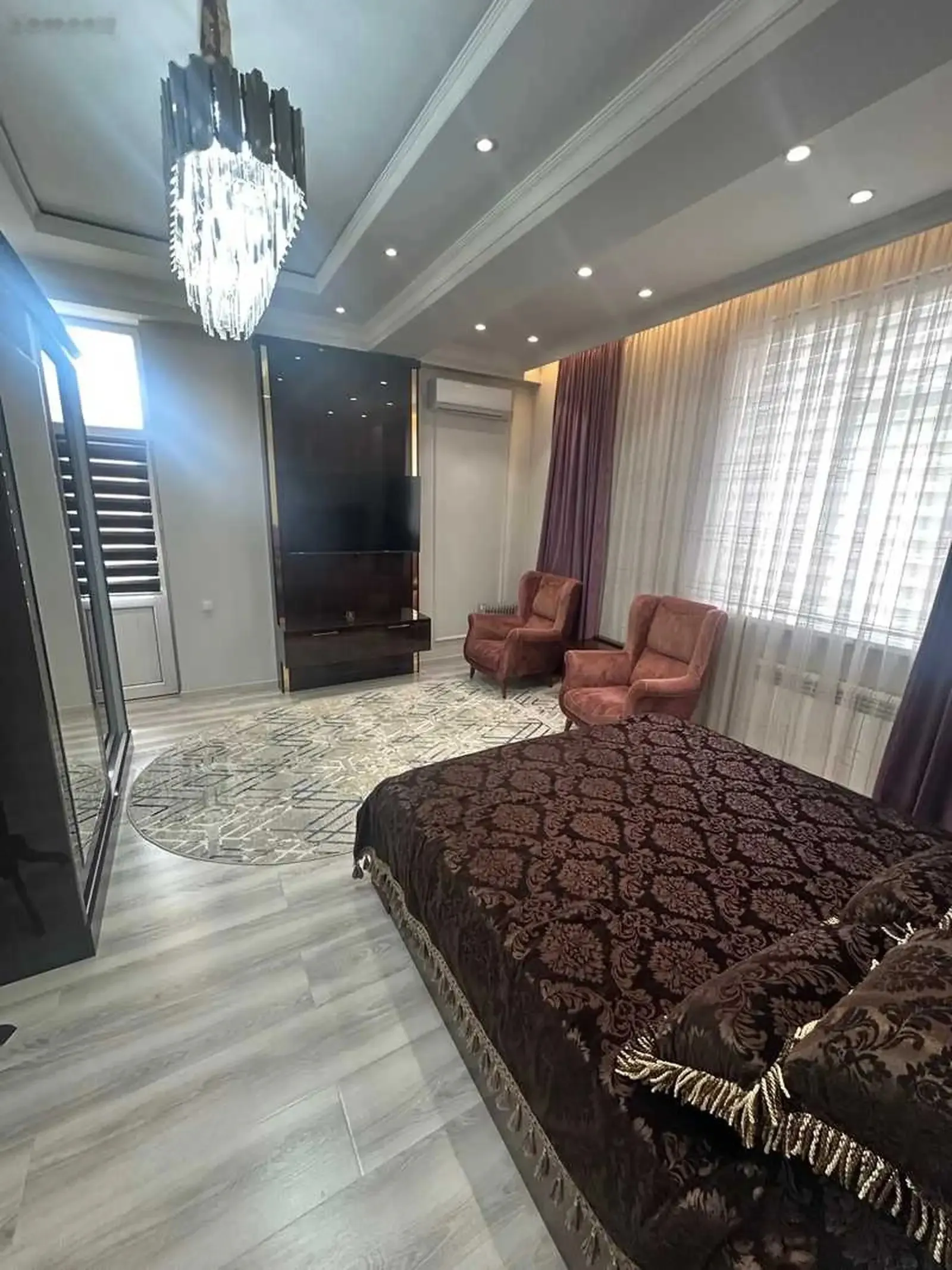 3-комн. квартира, 5 этаж, 120м², САДБАРГ