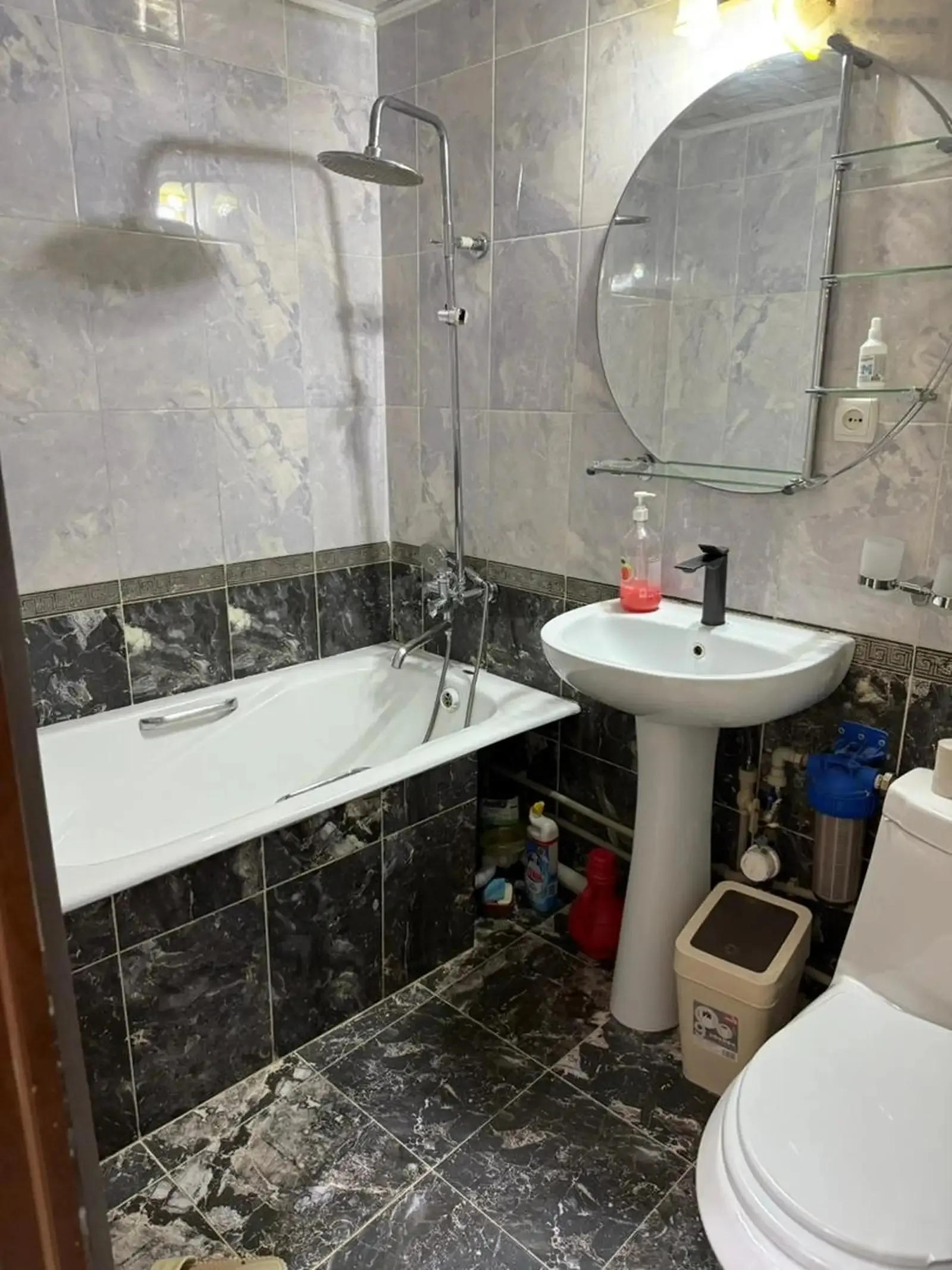 3-комн. квартира, 2 этаж, 80м², профсоюз