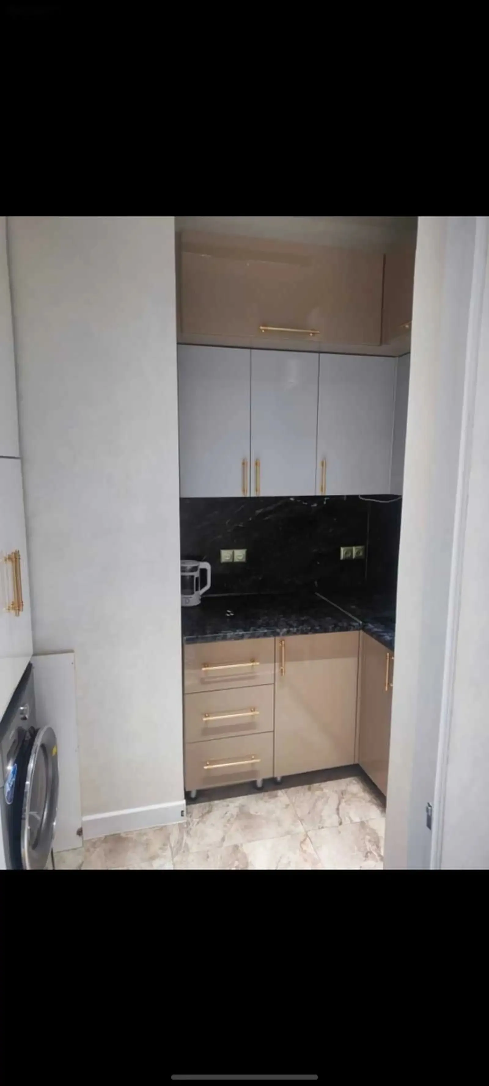 2-комн. квартира, 3 этаж, 65м², Голубой экран