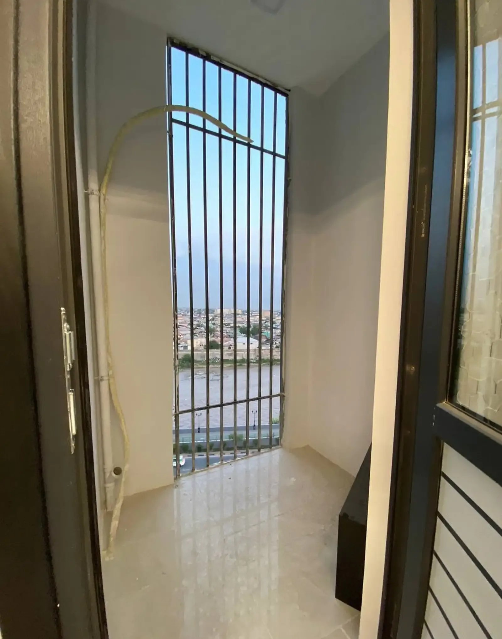 2-комн. квартира, 8 этаж, 63 м², Фирдавси