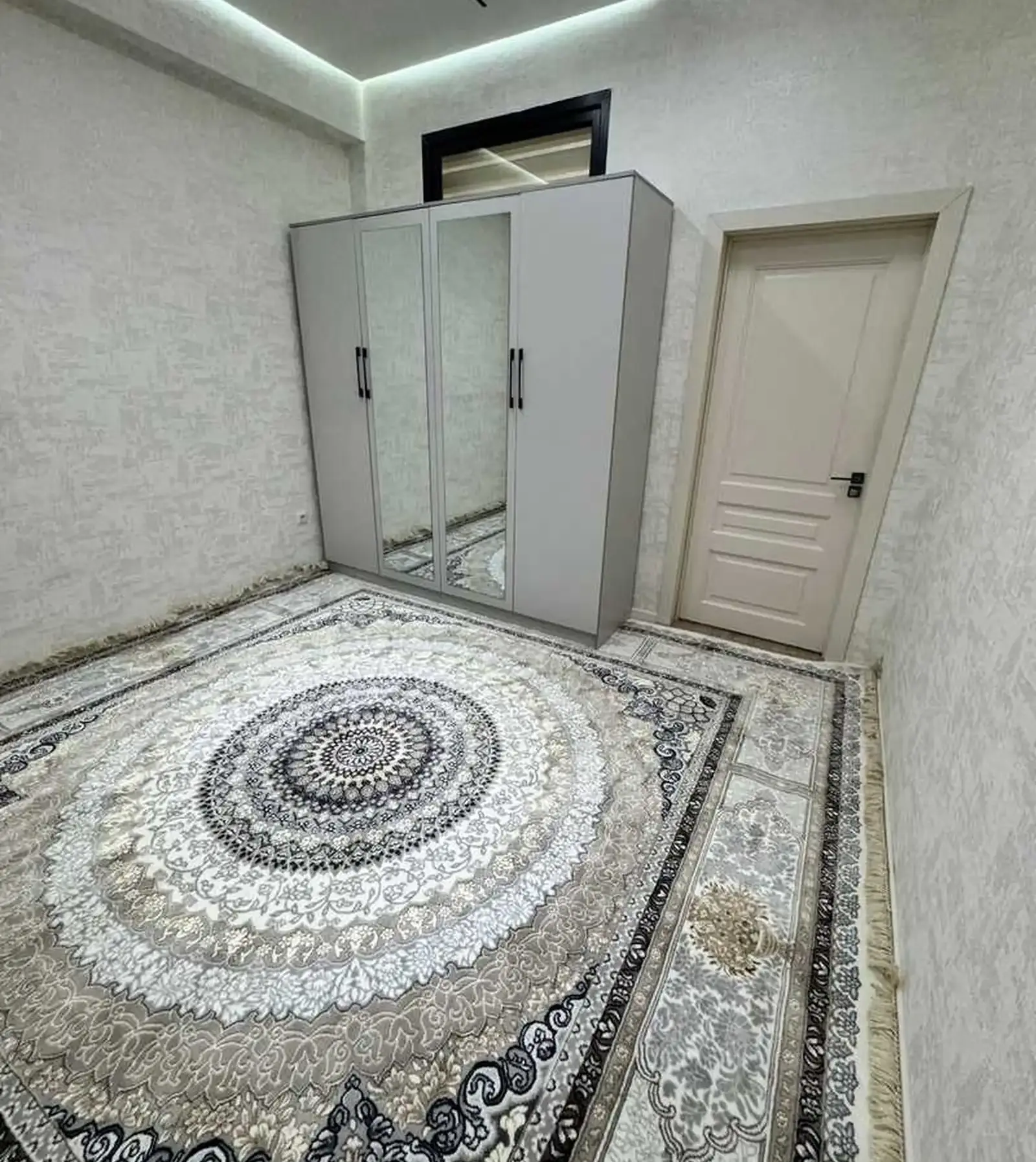 2-комн. квартира, 6 этаж, 54м², сино