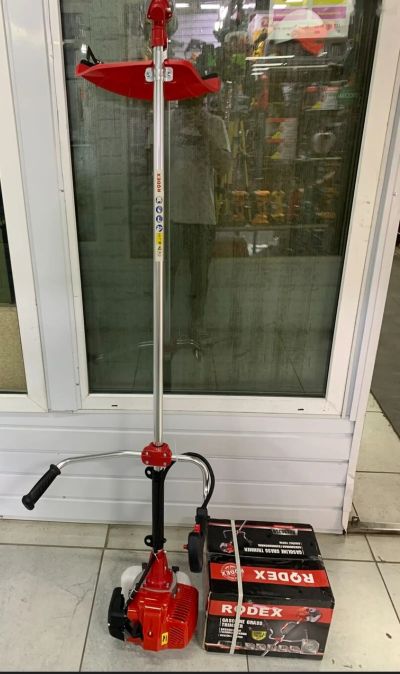 Бензиновая Газонокосилка