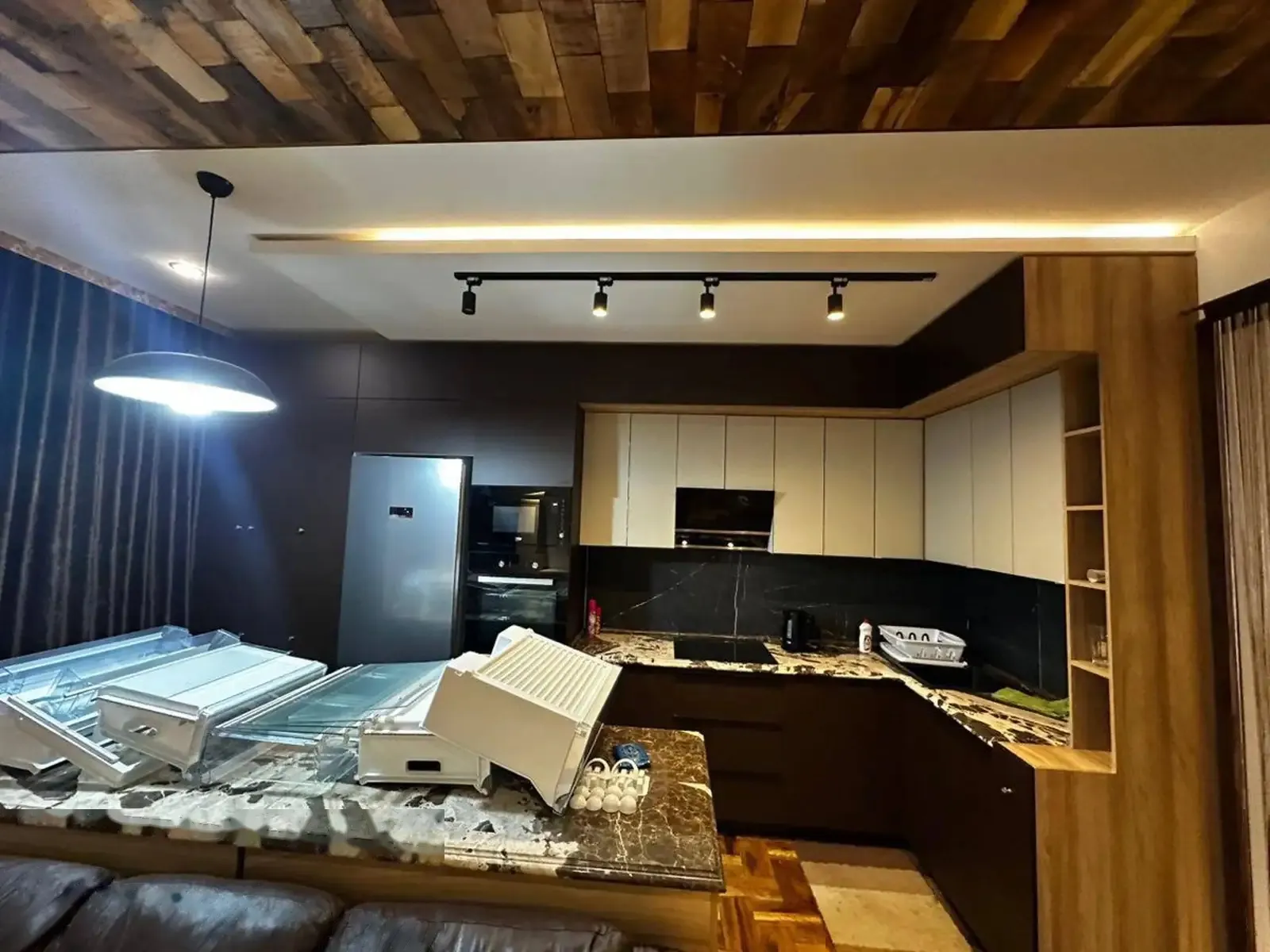 2-комн. квартира, 5 этаж, 125м², сомони