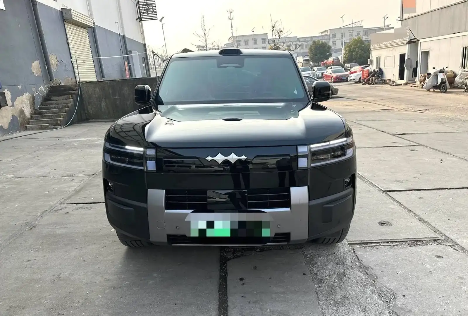 BYD Leopard 8,