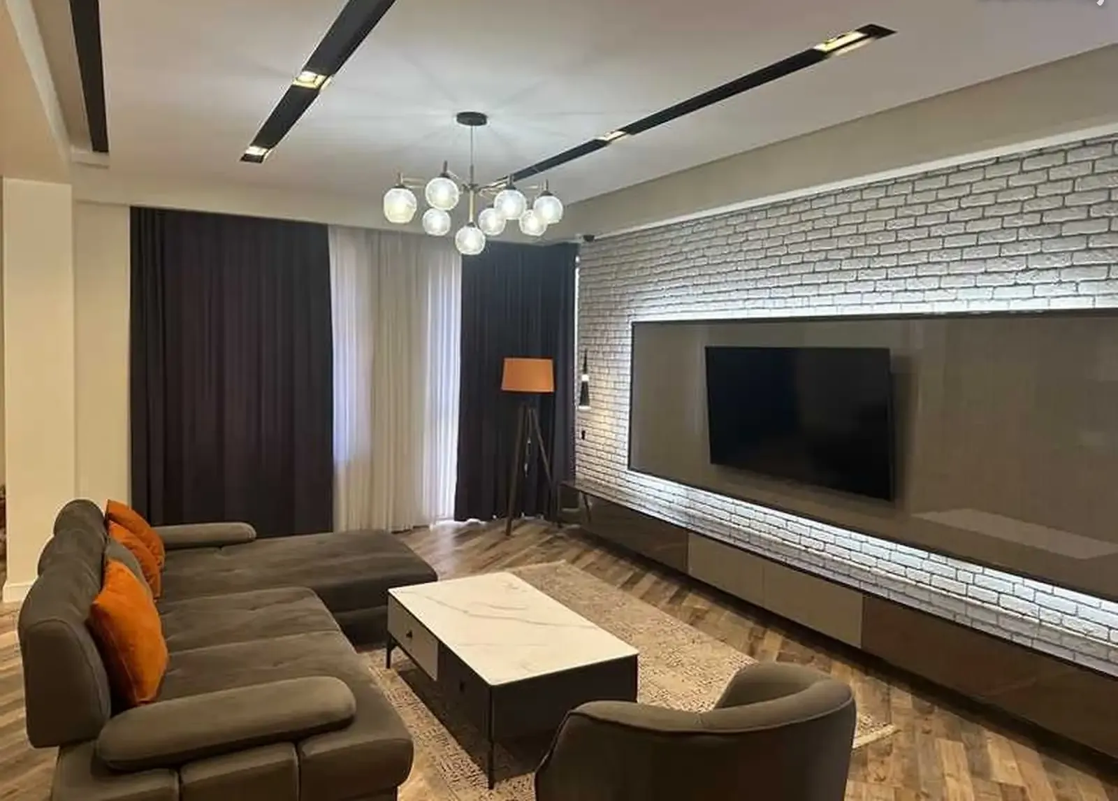 2-комн. квартира, 4 этаж, 105м², И.Сомони