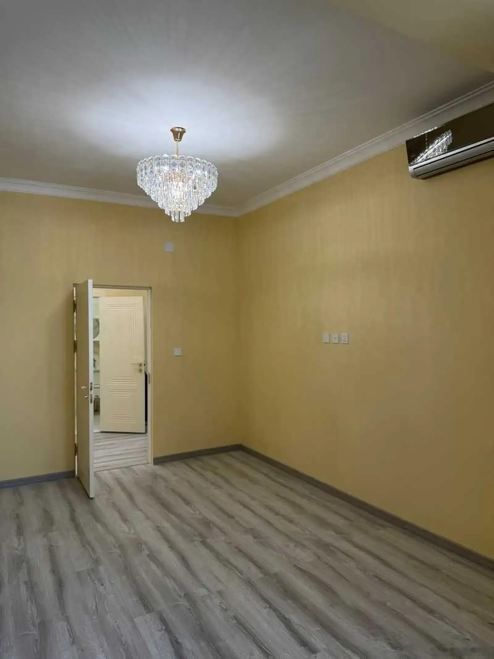 3-комн. квартира, 6 этаж, 98м², Шоҳмансур, Айнӣ, Вазорати нақлиёт