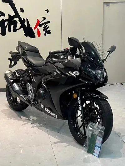 Мотоцикл Suzuki GSX