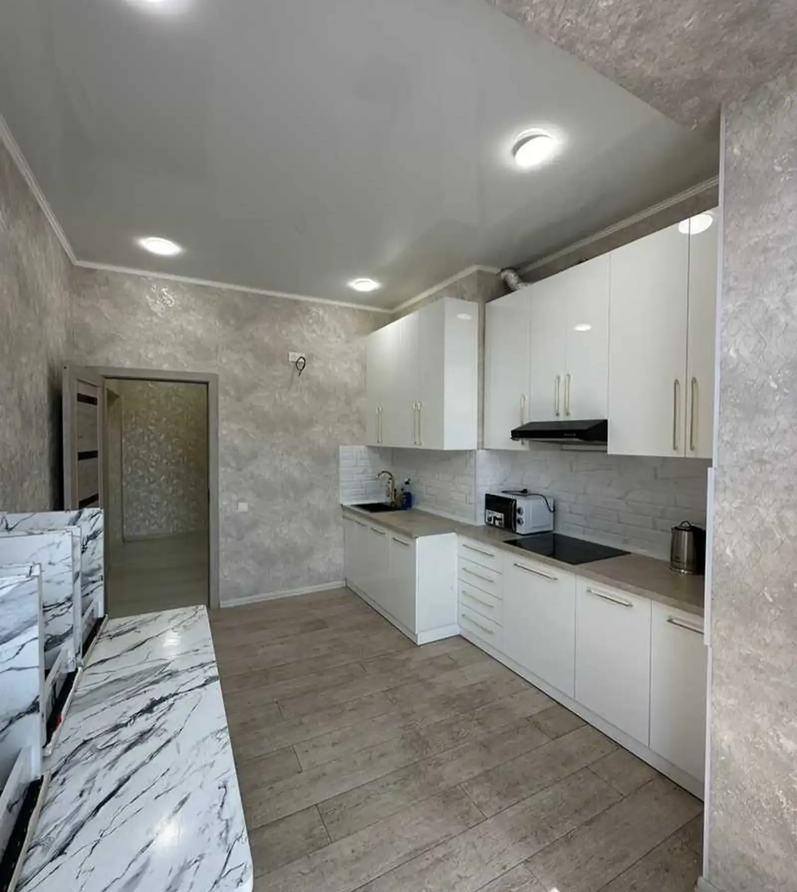 2-комн. квартира, 10 этаж, 67м²,  Доми зирбак