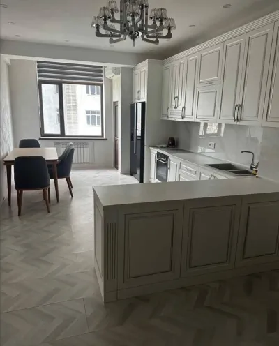3-комн. квартира, 13 этаж, 150м², И. Сомони