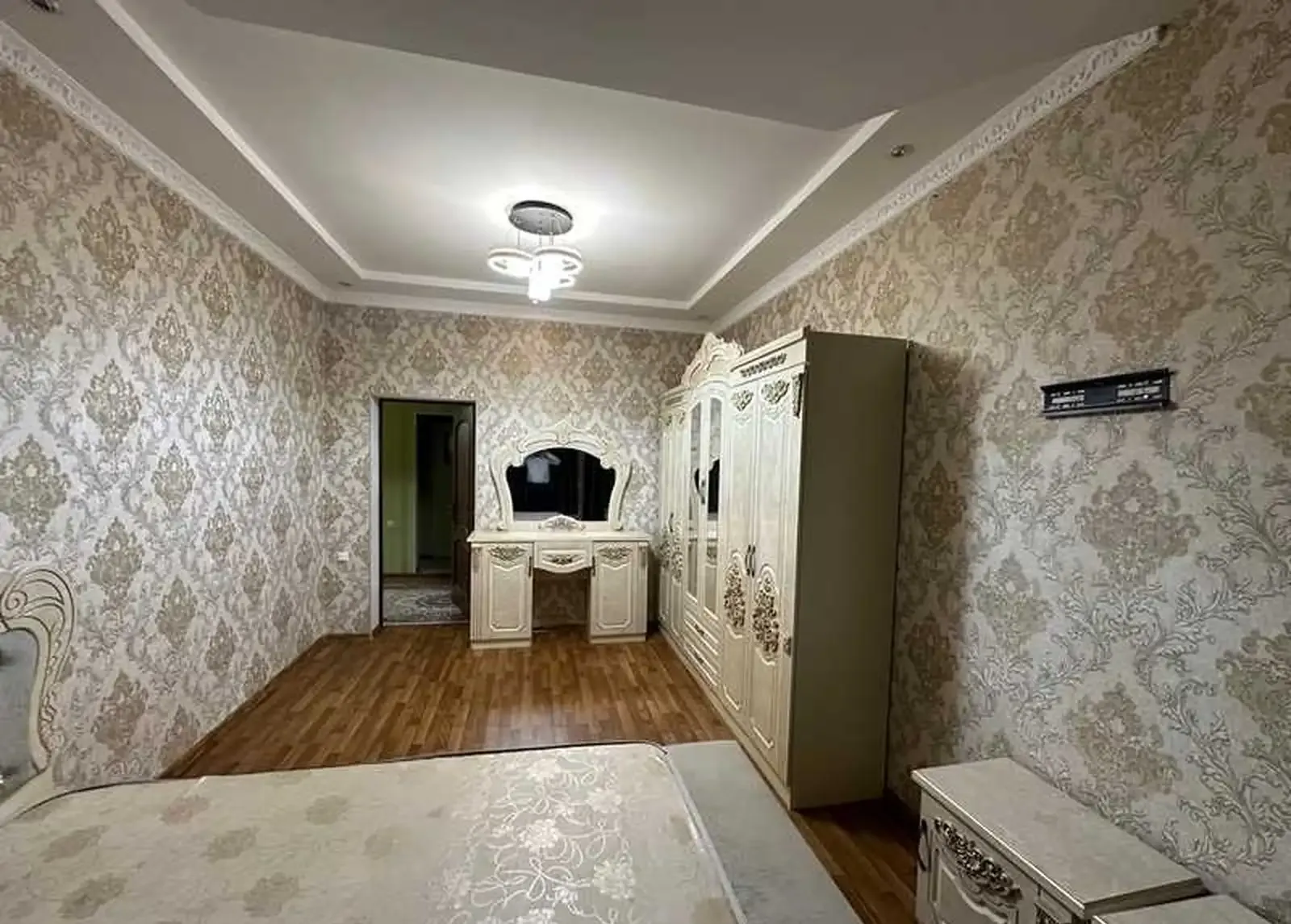 2-этажный, 6 комнатный дом, 330 м², 9 км