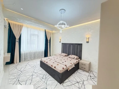 2-к квартира, 11 этаж, 66 м², 12 мкр