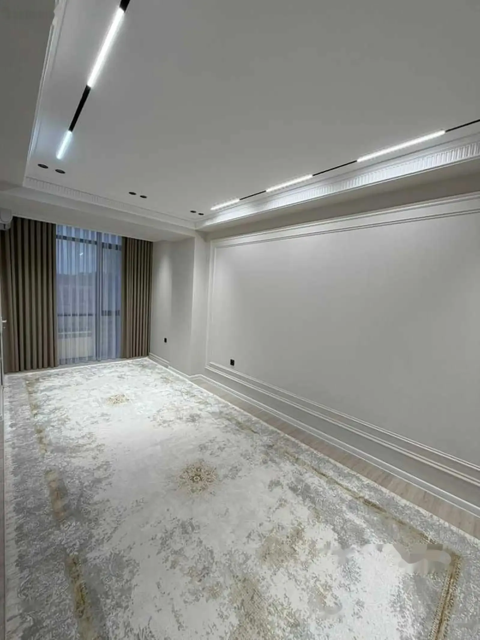 2-комн. квартира, 15 этаж, 100м², Поликлиника