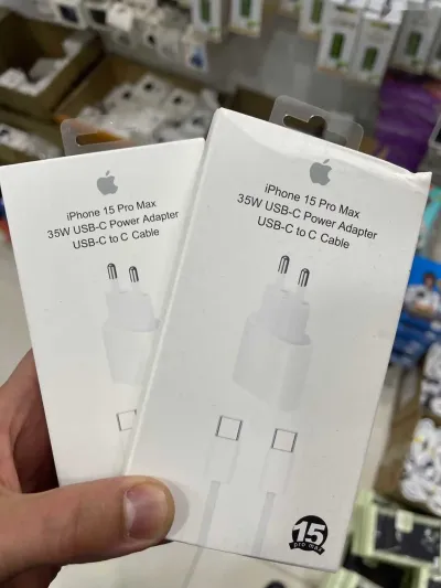 Зарядное устройство Apple iPhone 15 Pro Max